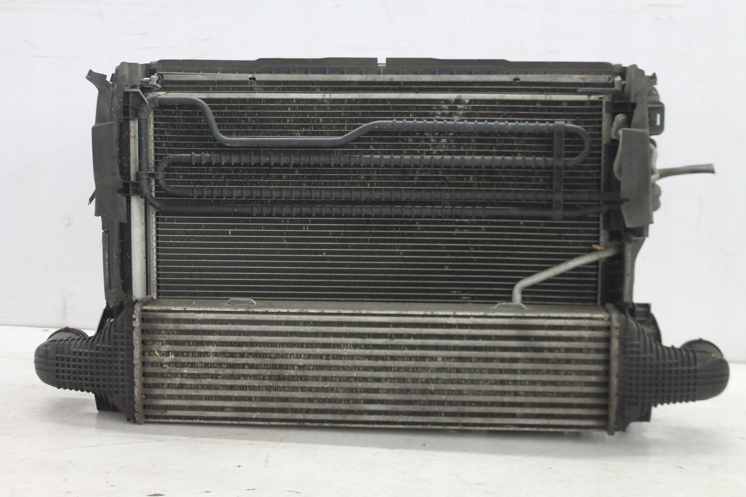 radiator KOMPLET E-KLASA W212 W207 2.2 CDI 09-17