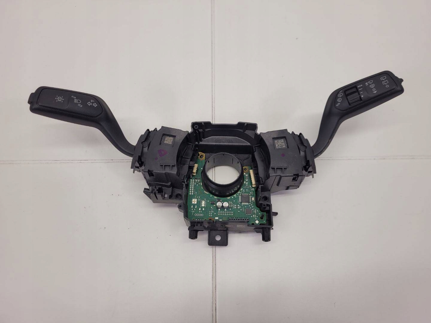 DEVIO LUCI TERGICRISTALLO TERGI Ford Kuga 3 2020 LV4T-3F944-EE