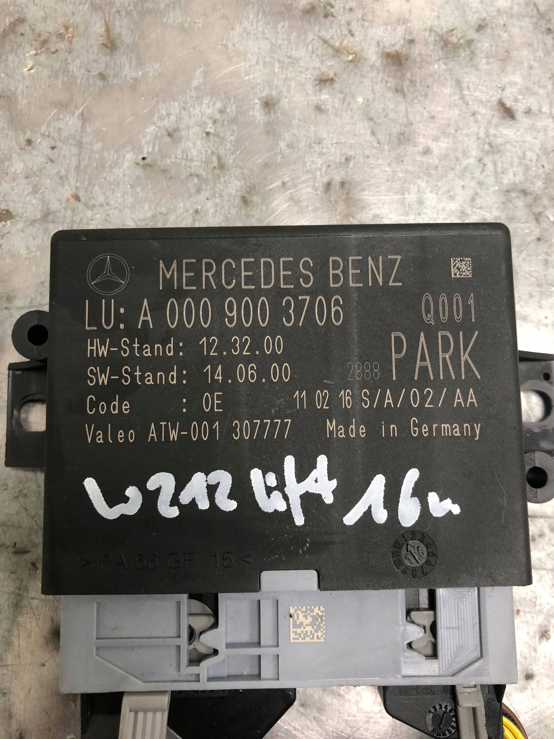 module control unit PDC MERCEDES W212 KOMBI LIFT A0009003706