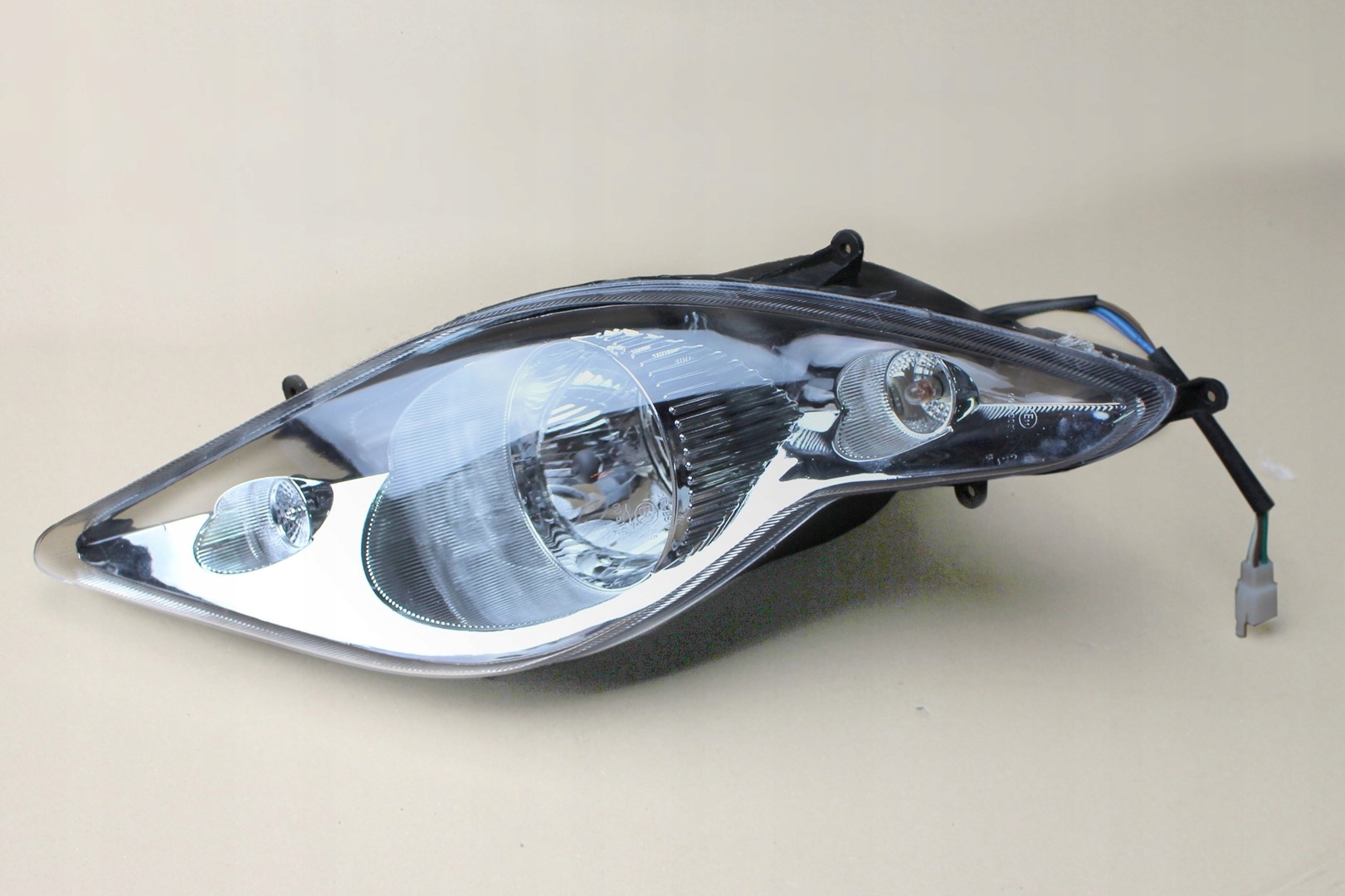Купить Фара передняя левая gy6-50/ 2t xxl k-12/ 13” colorado