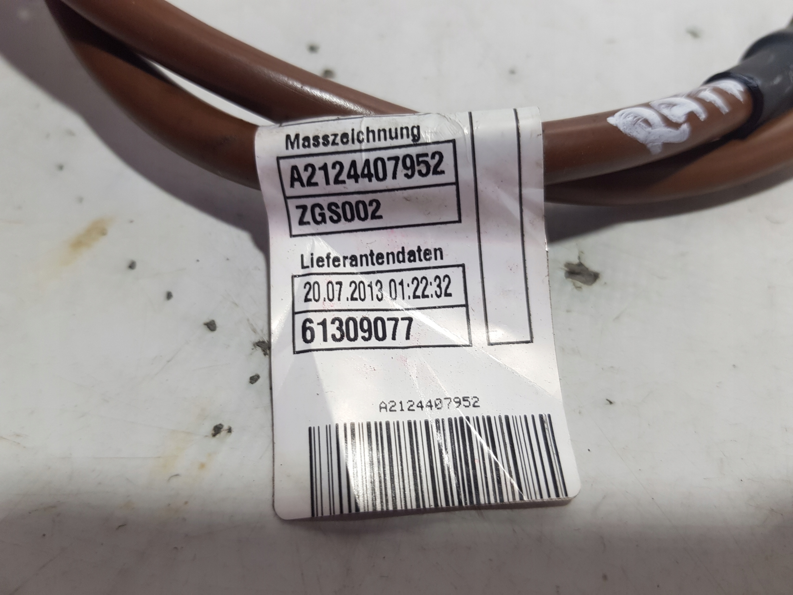 MERCEDES W212 cable battery A2124407952