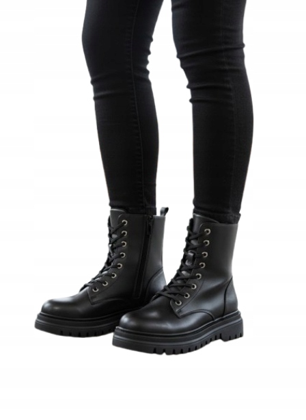 Černé Dámské Kotníkové Boty Na Silné Podrážce Se Zateplením 37 Opa