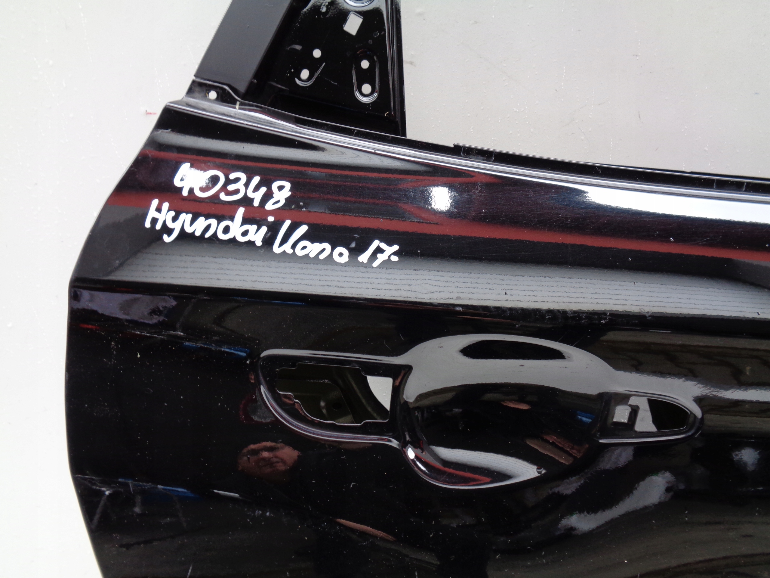 door right rear. HYUNDAI KONA 17- NR 40348