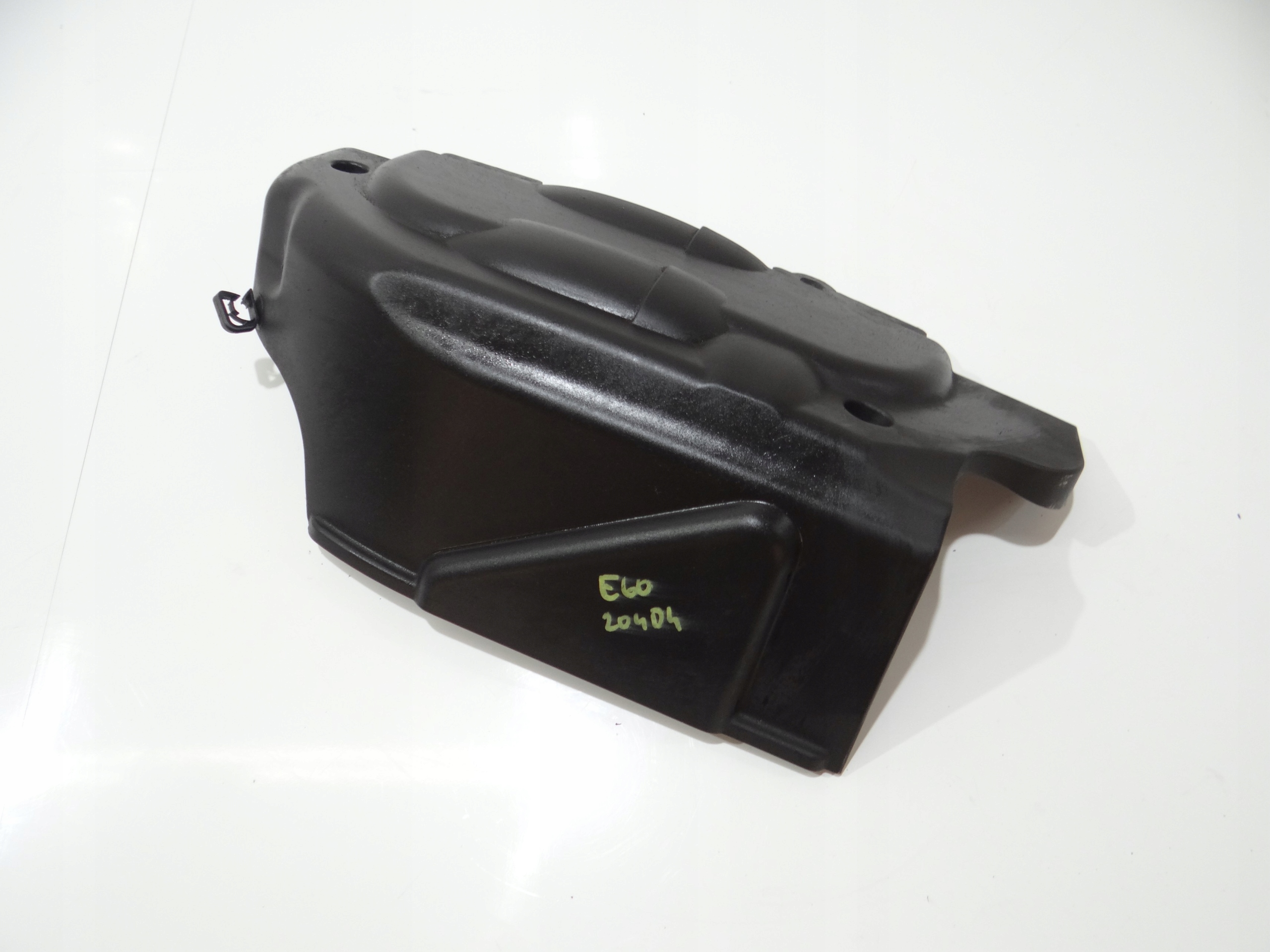 Kryt kryt motora BMW E60 E61 204D4 7789009