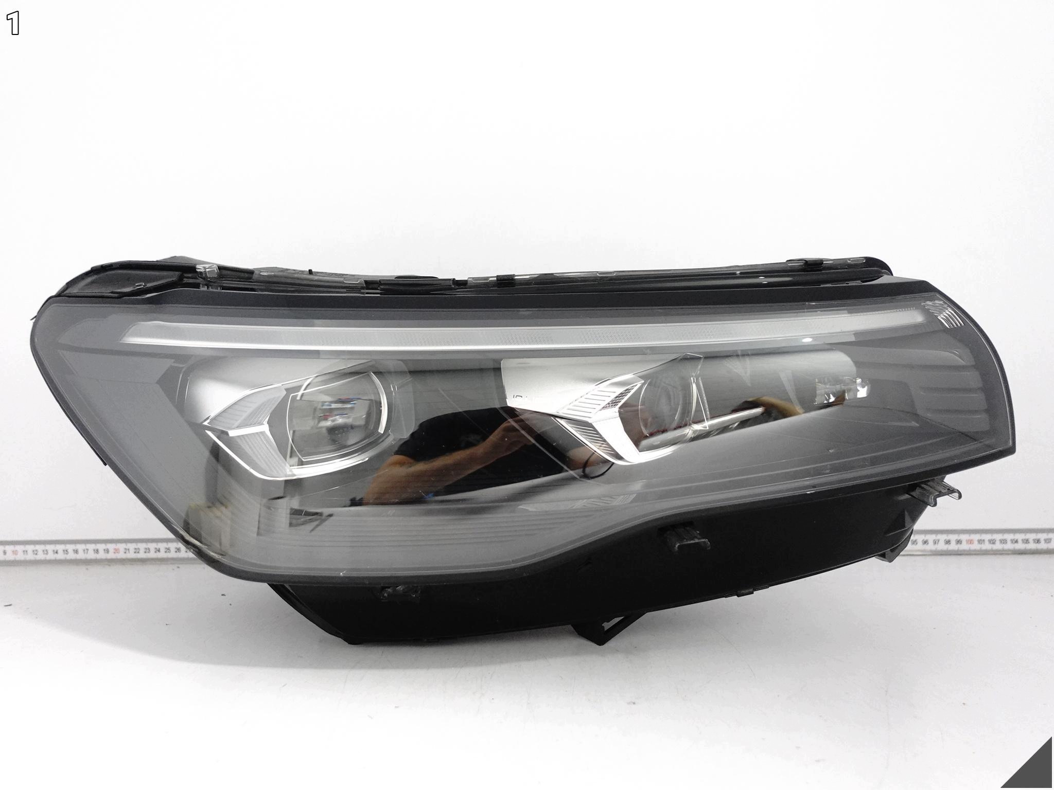 VW TIGUAN III 571 (3 GENERACJA) 24- light IQ.LIGHT FULL LED right front EU