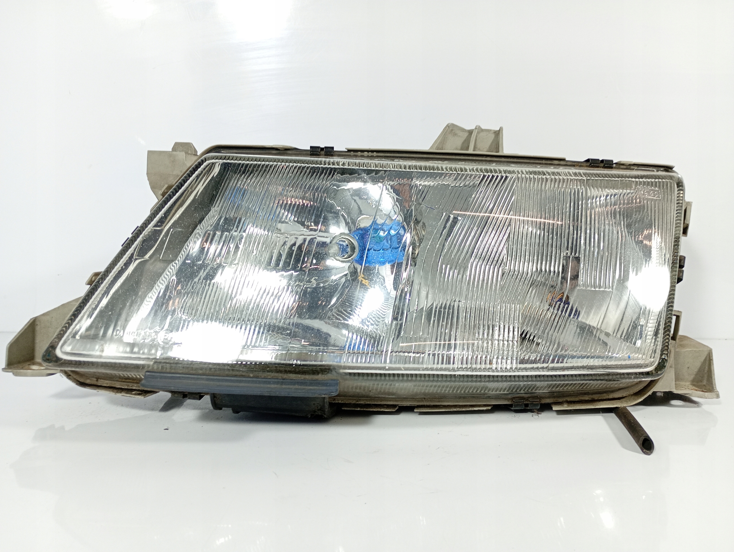 Saab 93 9-3 1 and 98-02 REFLEKTOR light left front front 02A6024