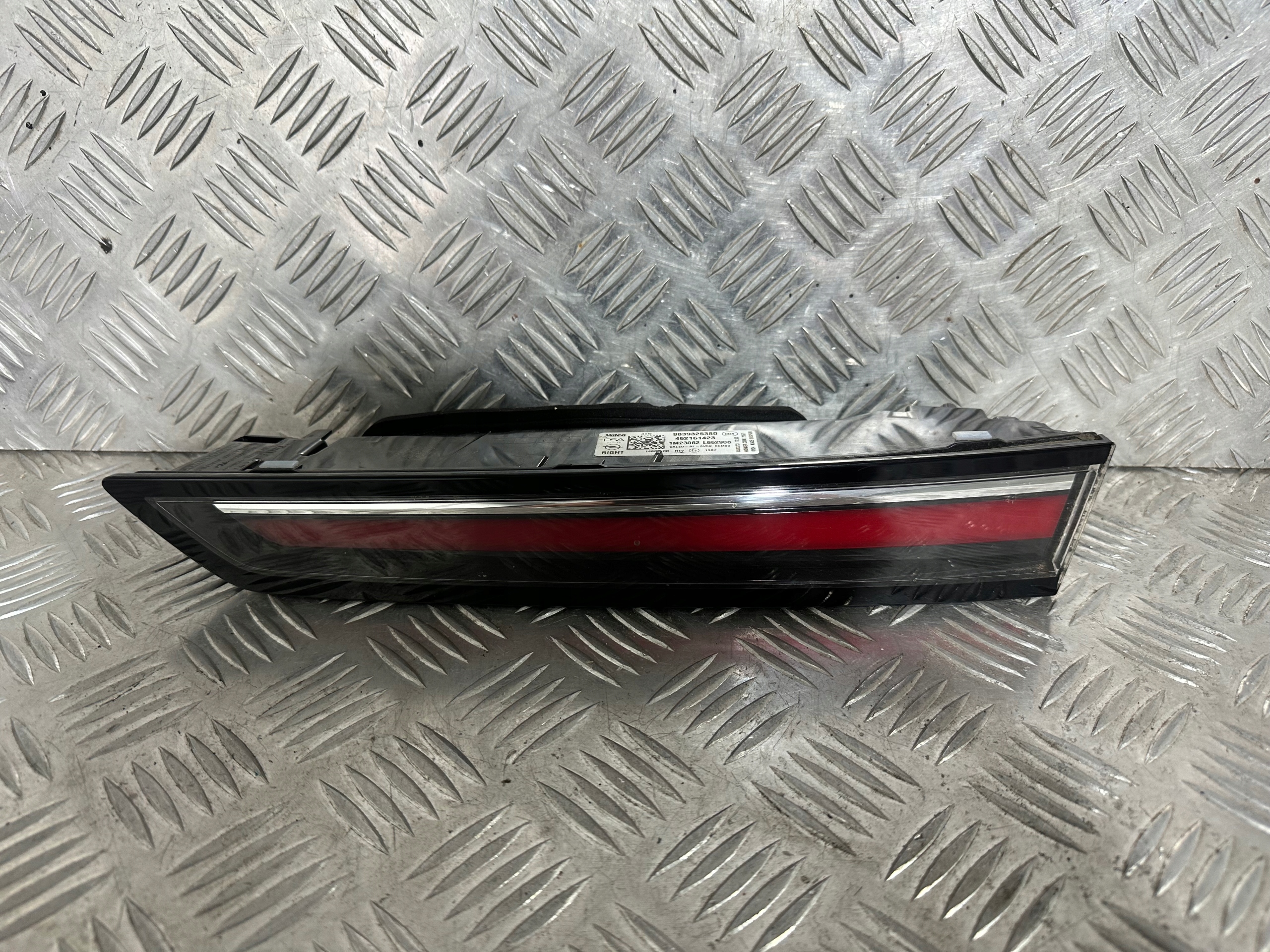 Opel Astra Rückleuchte 98393253 Rearlamp - Thumbnail 1