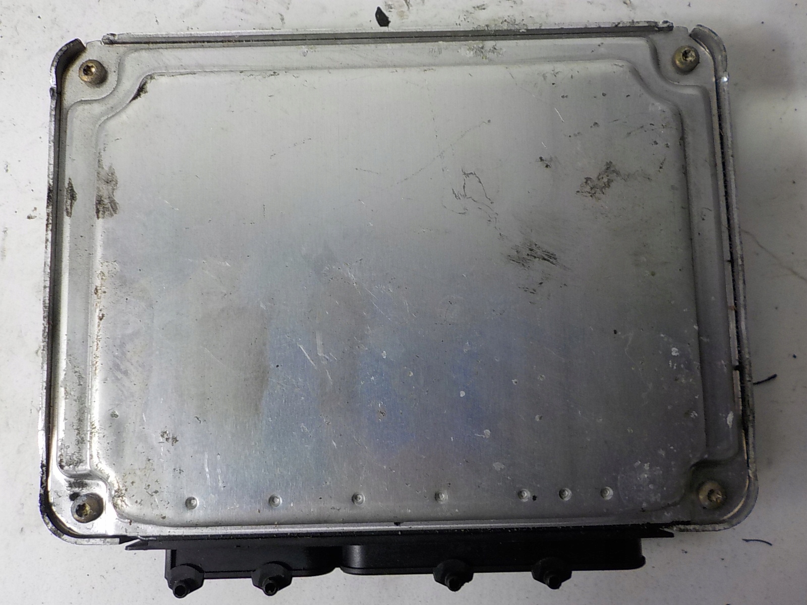 VW computer control unit 030906032CM 0261207201