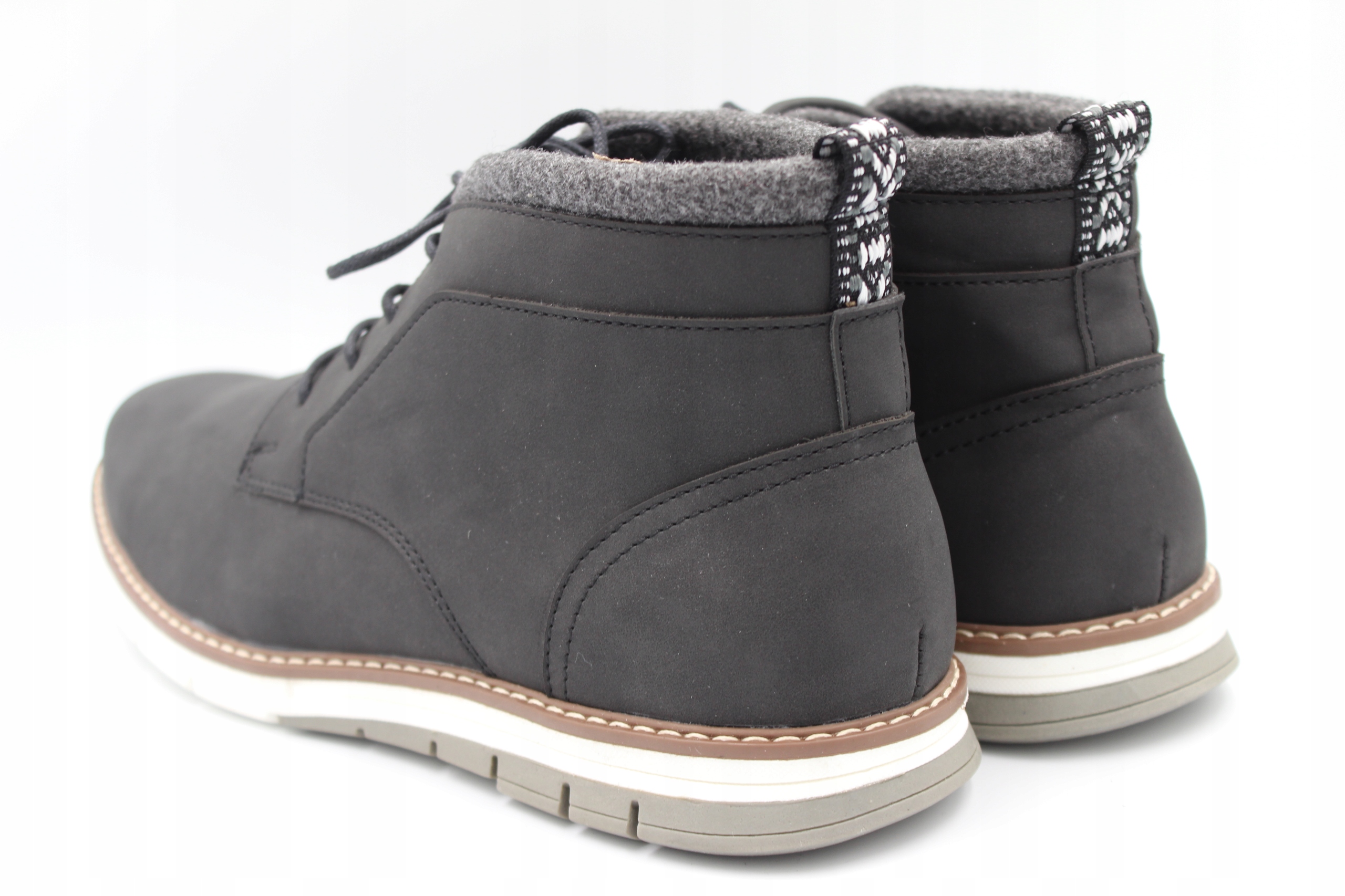 Trapery sznurowane PIER ONE r.45 Rozmiar 45