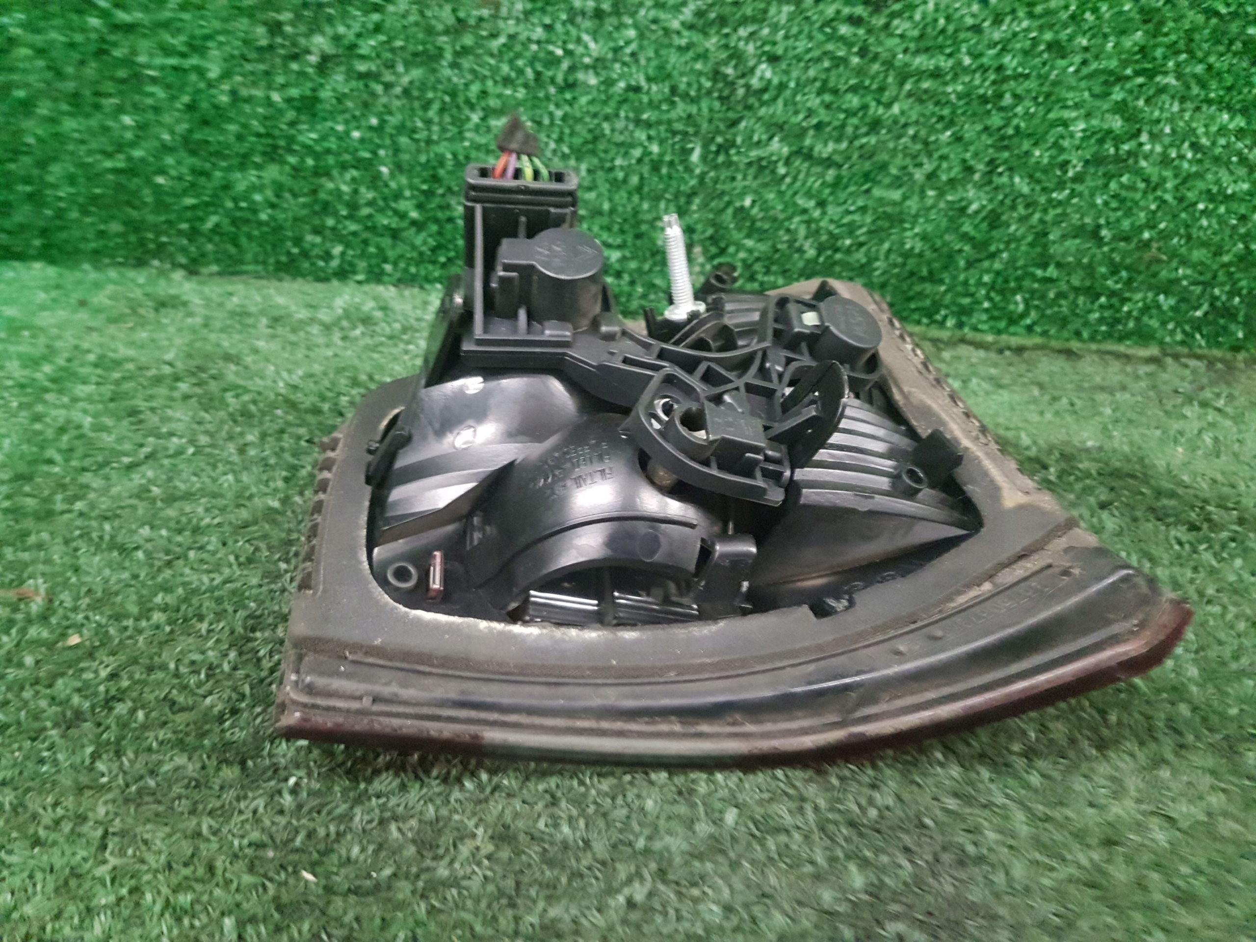 light left rear W KLAPIE CITROEN C5 III 9675067980