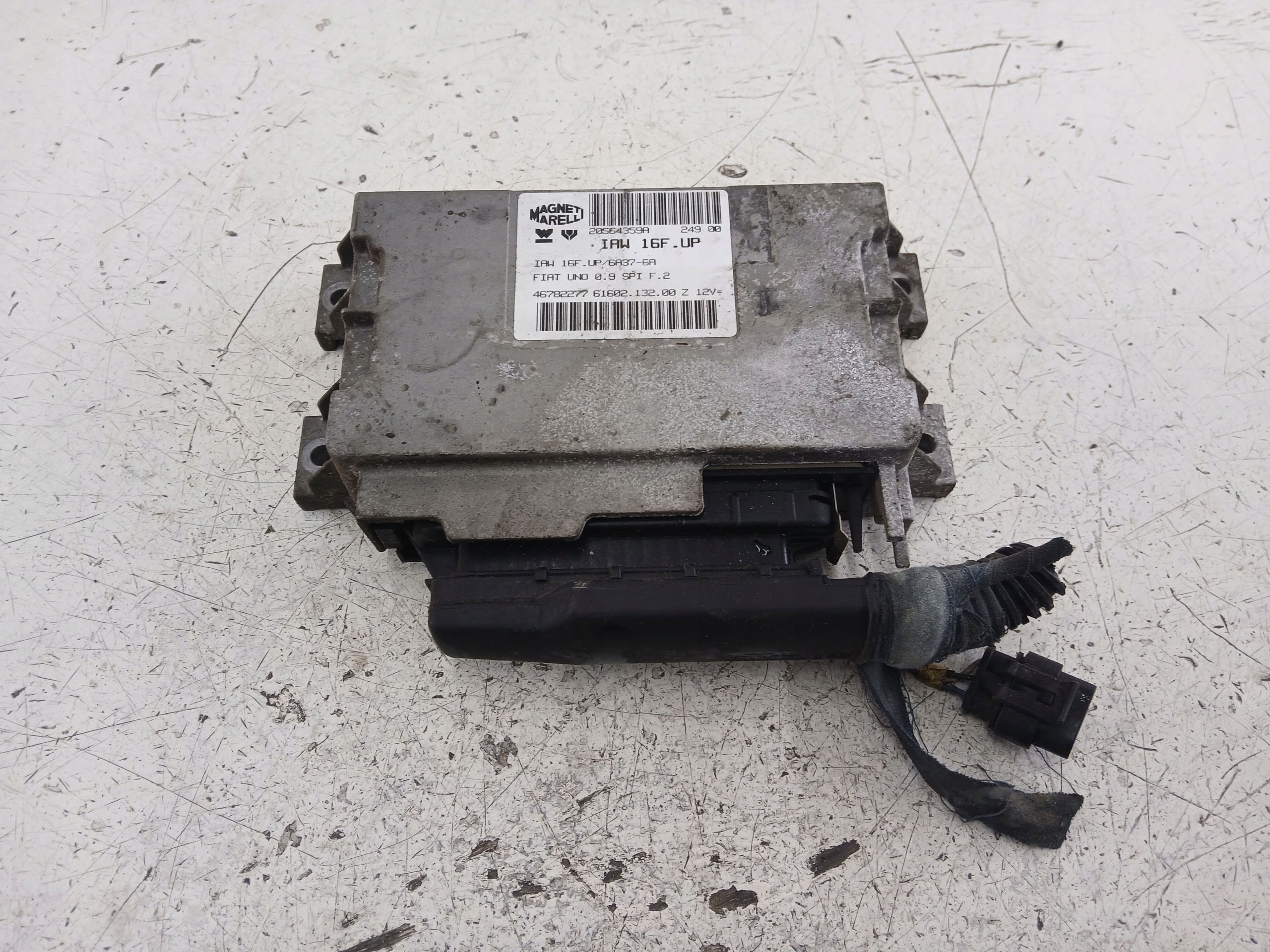 FIAT UNO 0.9 control unit of the engine 46782277