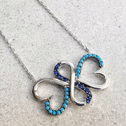 Stříbrná celebrita, nekonečná láska