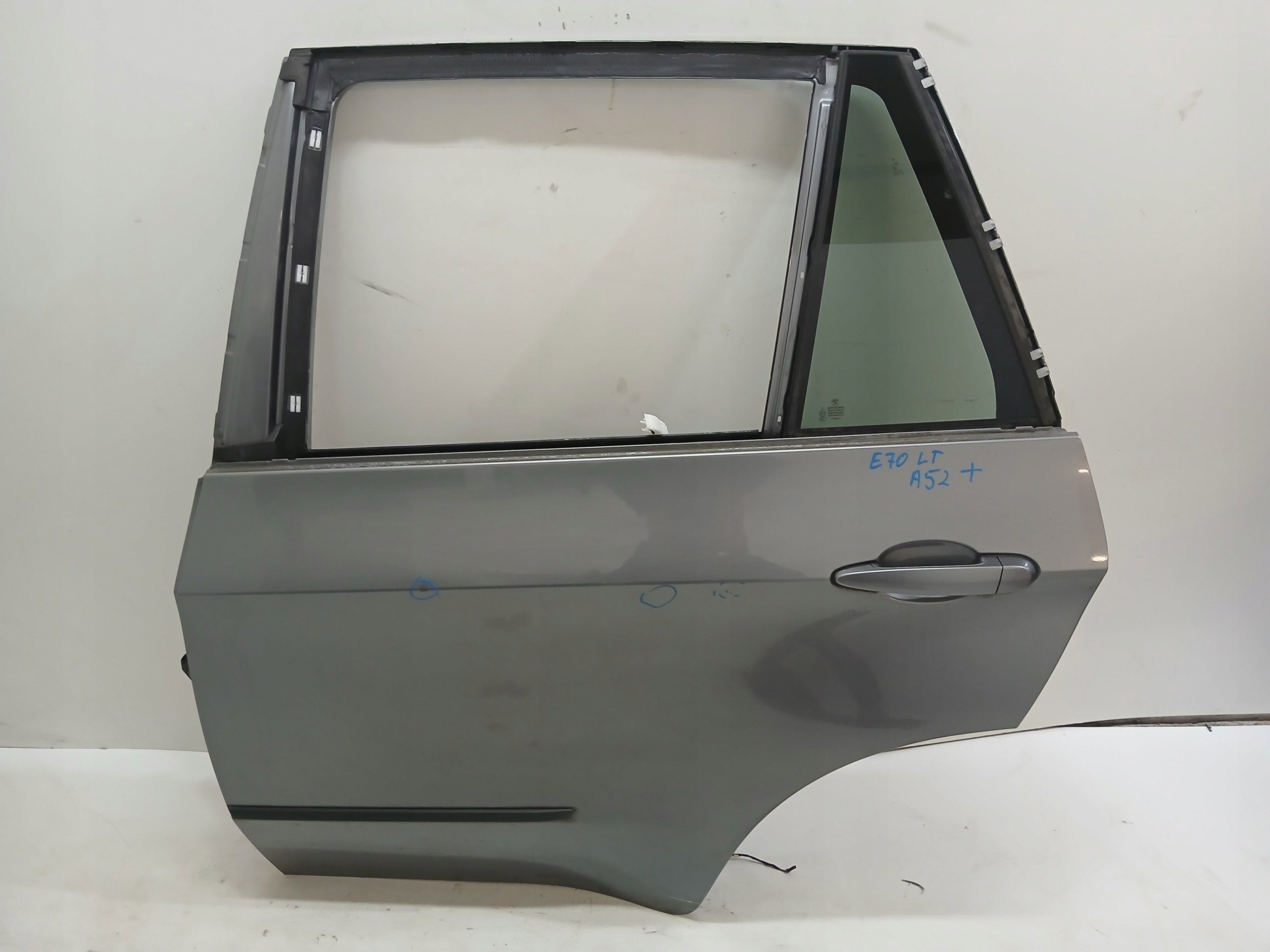 door left rear. BMW X5 E70 A52/7 SPACEGRAU