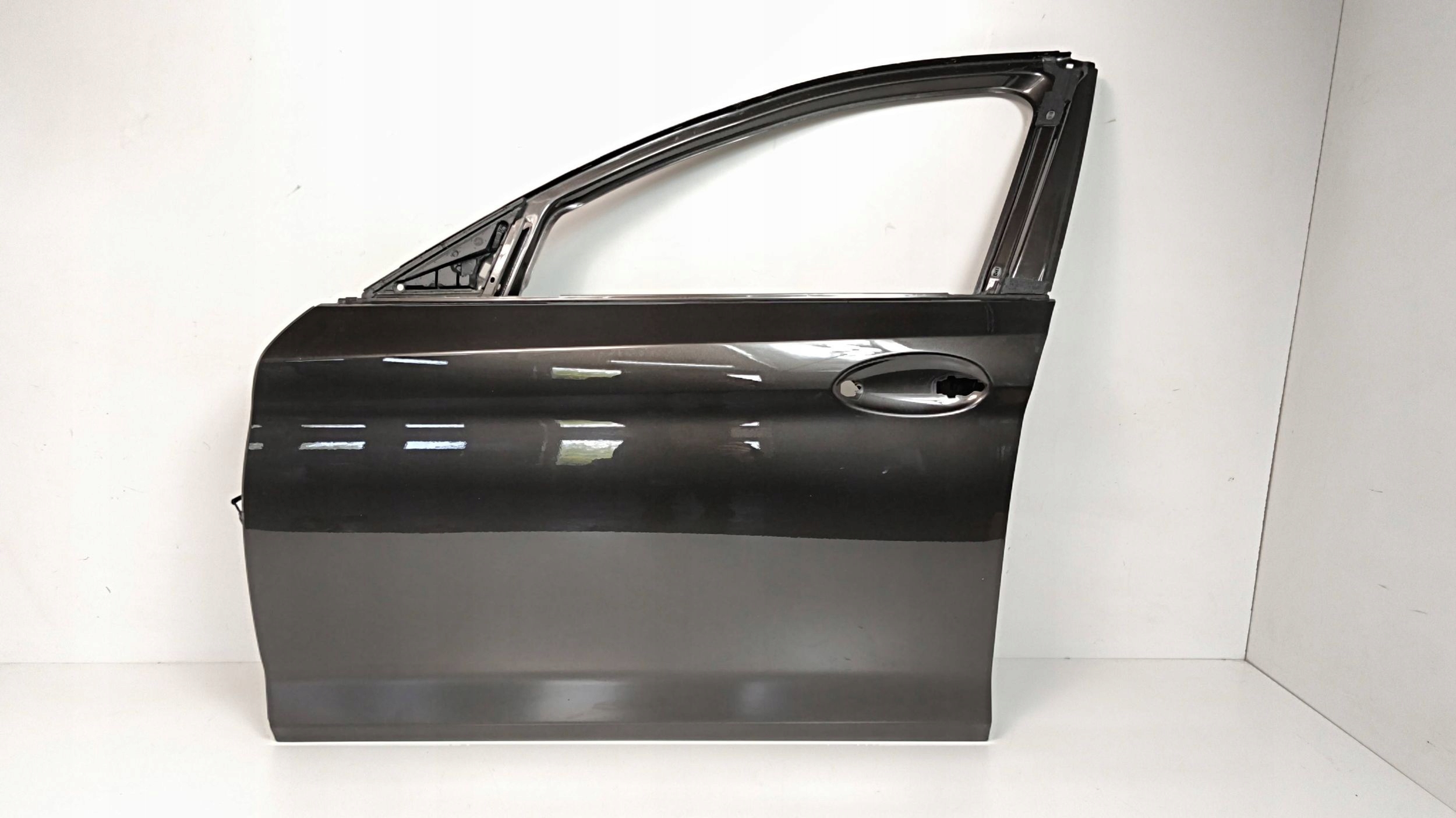 BMW 5 G30 G31 door front left B65 W colour
