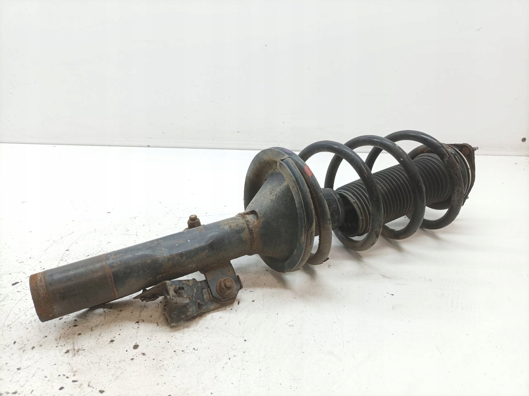 shock absorber right front 2.2 TDCI BK21-18045-JB Ford Transit Custom and