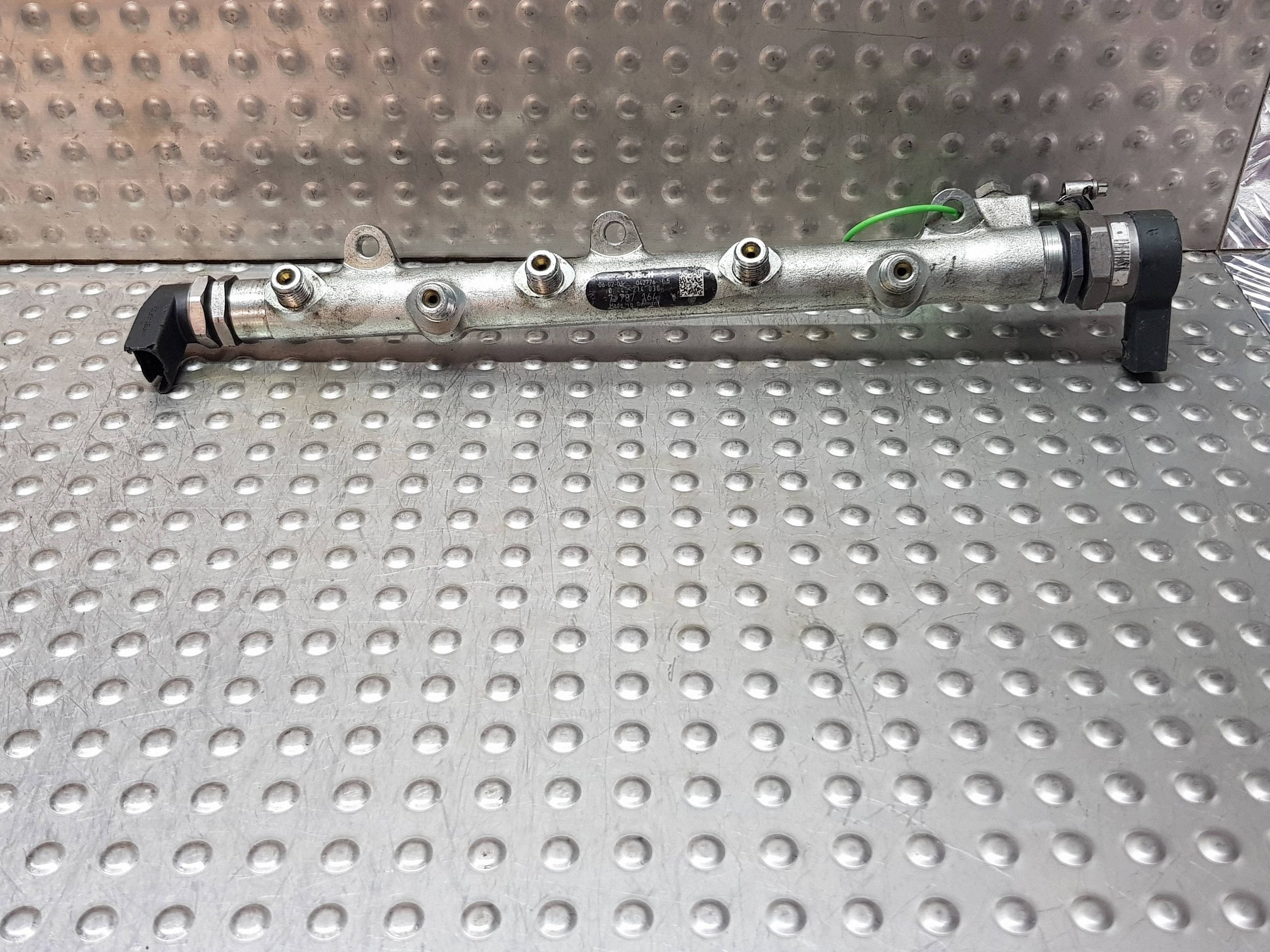 Kraftstoffverteiler Einspritzleiste Sensor 7787164 BMW E46 E90 E60 E61 E87 E91 E83 2.0 D M47