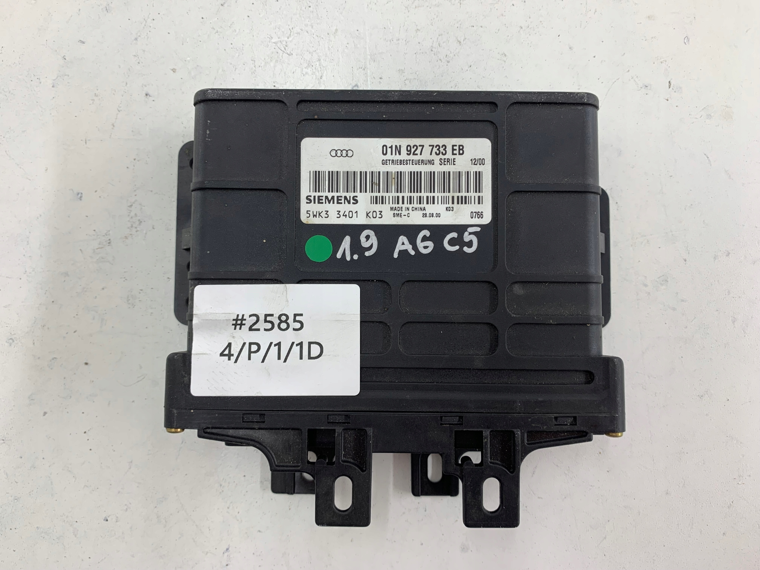 AUDI A6 C5 1.9 TDI unité de commande électronique uce module boîte de vitesses engrenage 01N927733EB