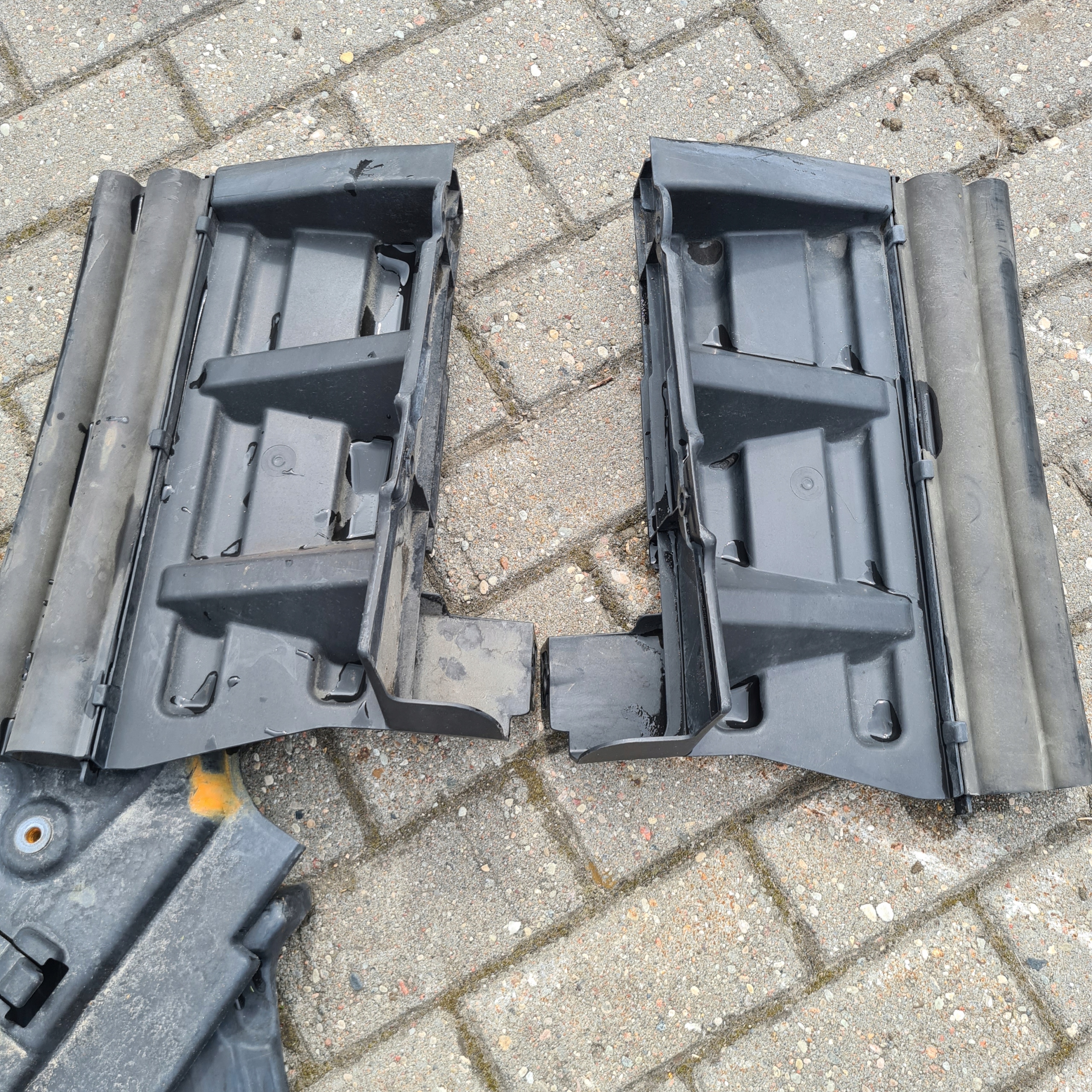 960 682 - ACTROS mp 4 Екологія звукоізоляція кабіни радіатора