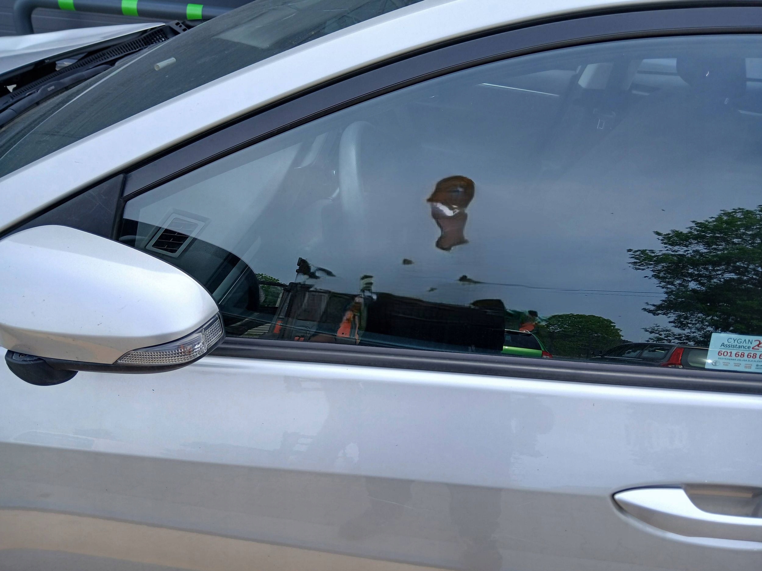 TOYOTA COROLLA XI E16 DRZWI LEWE PRZEDNIE LEWY PRZÓD KOL 1F7 2013- Typ samochodu Samochody osobowe