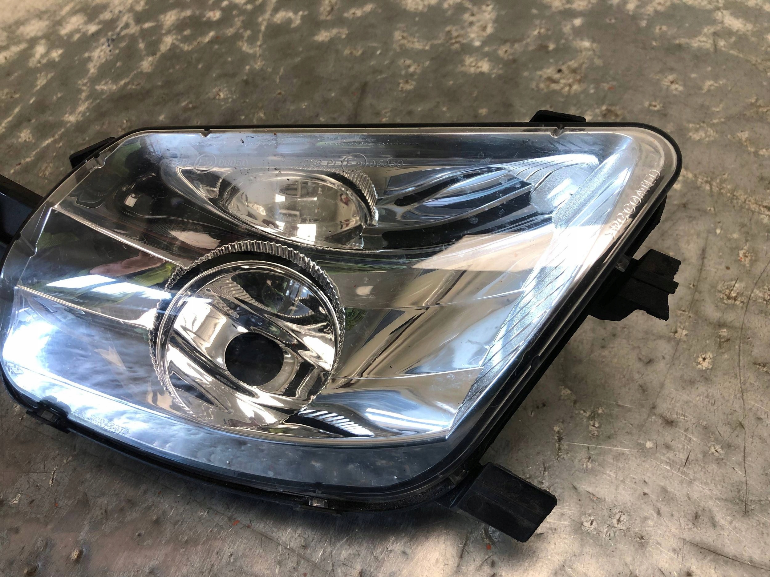 fog light right front PEUGEOT 308 9674041580