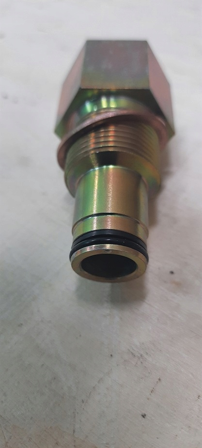 NYPEL TULEJA CIŚNIENIOWA ROZDZIELACZA SALAMI VD8A 3/4 X 1/2 + USZCZELNIENIE