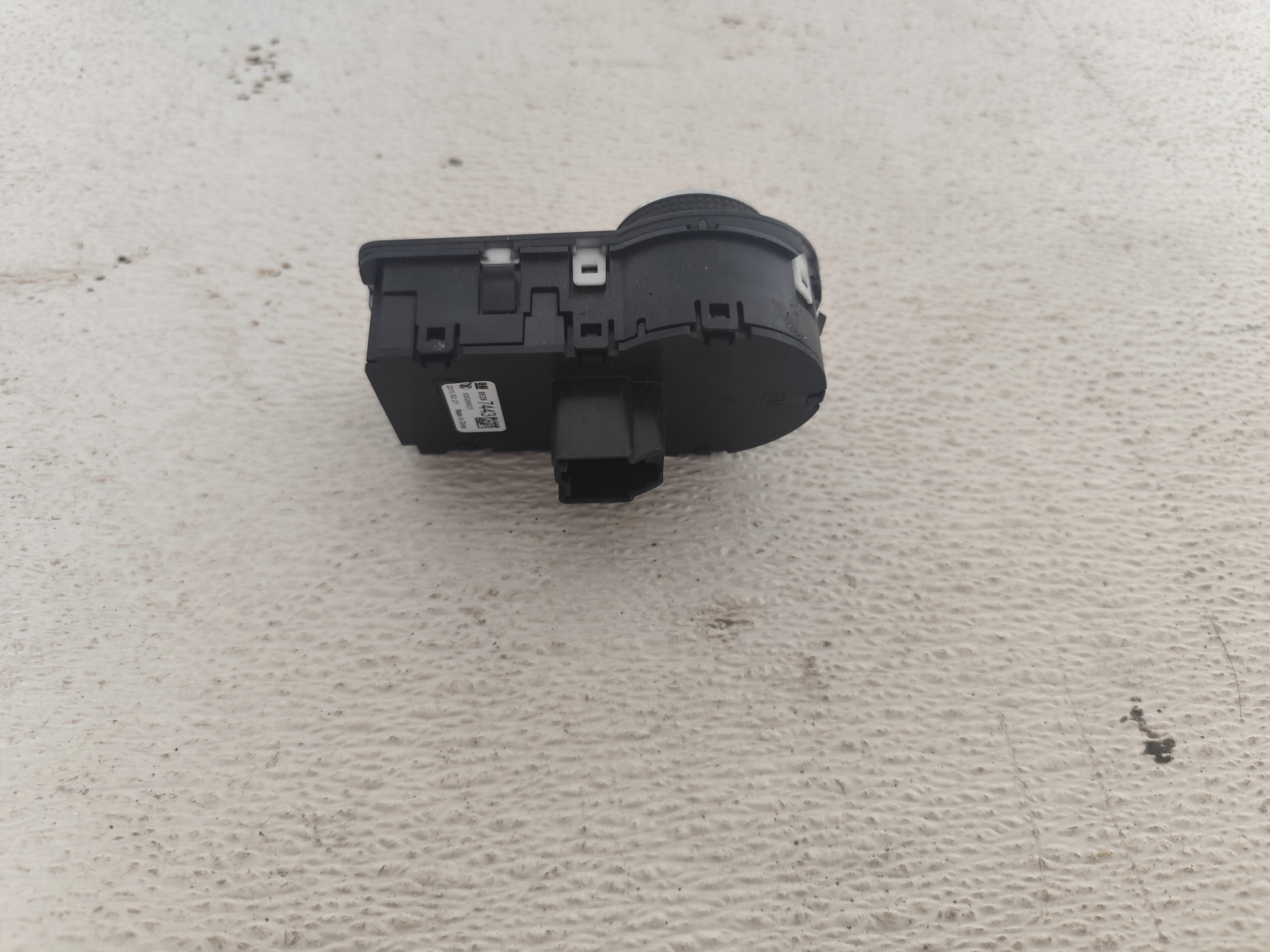 OPEL MOKKA 2015R switch switch 95297443
