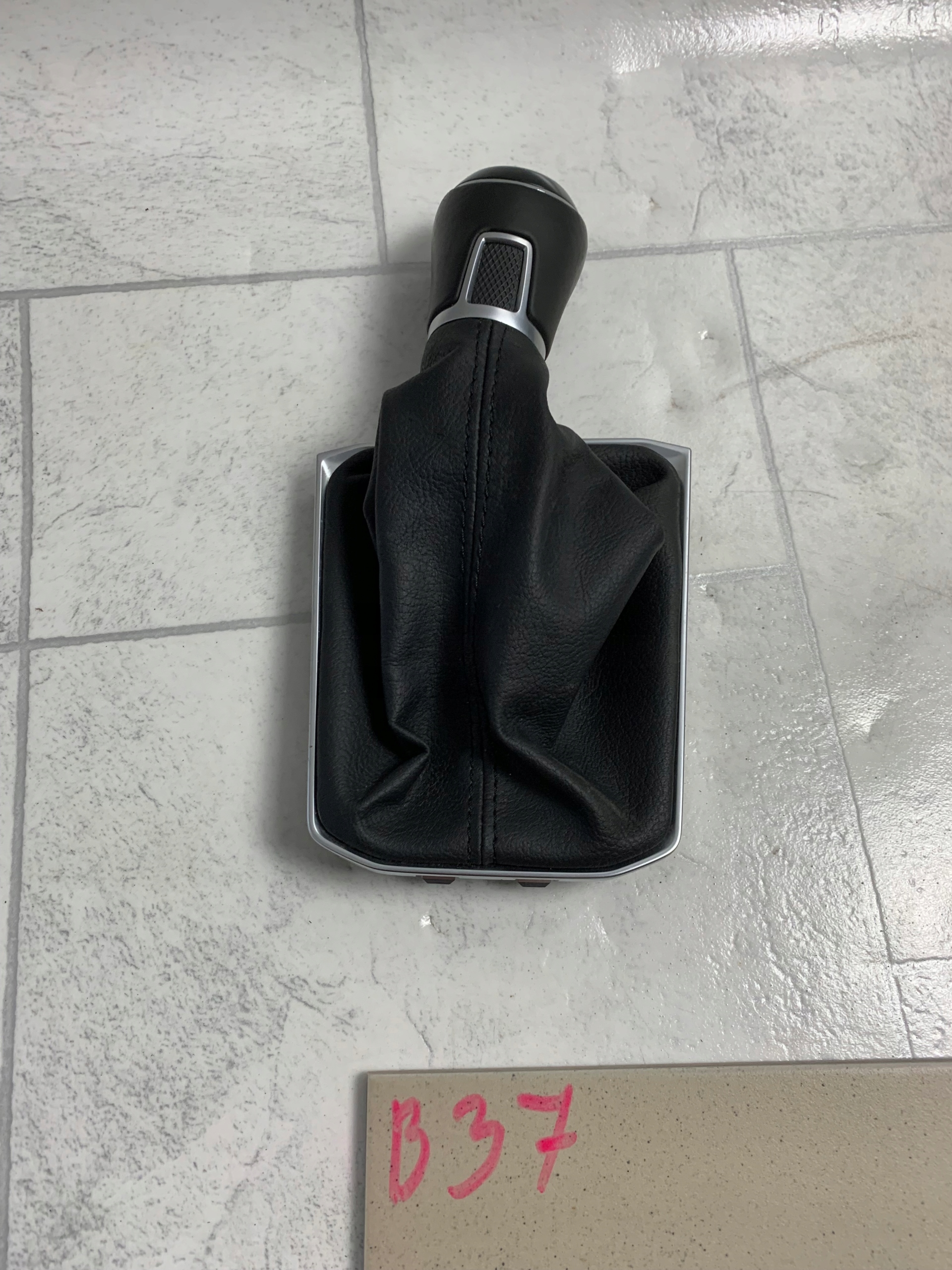 Ручка перемикання передач VW 5NC 711 113 A