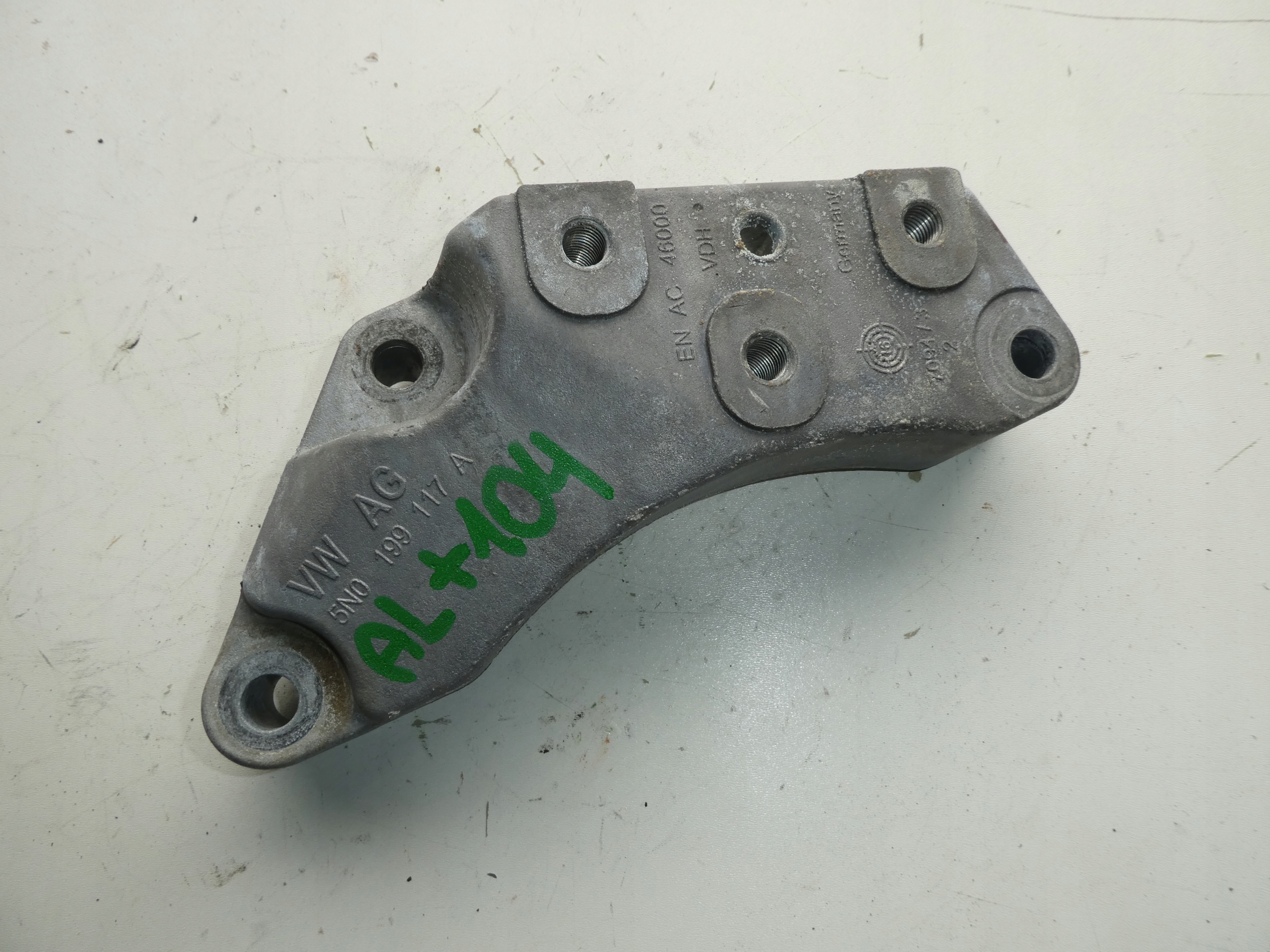 support gearboxes 5N0199117A VW SEAT SKODA
