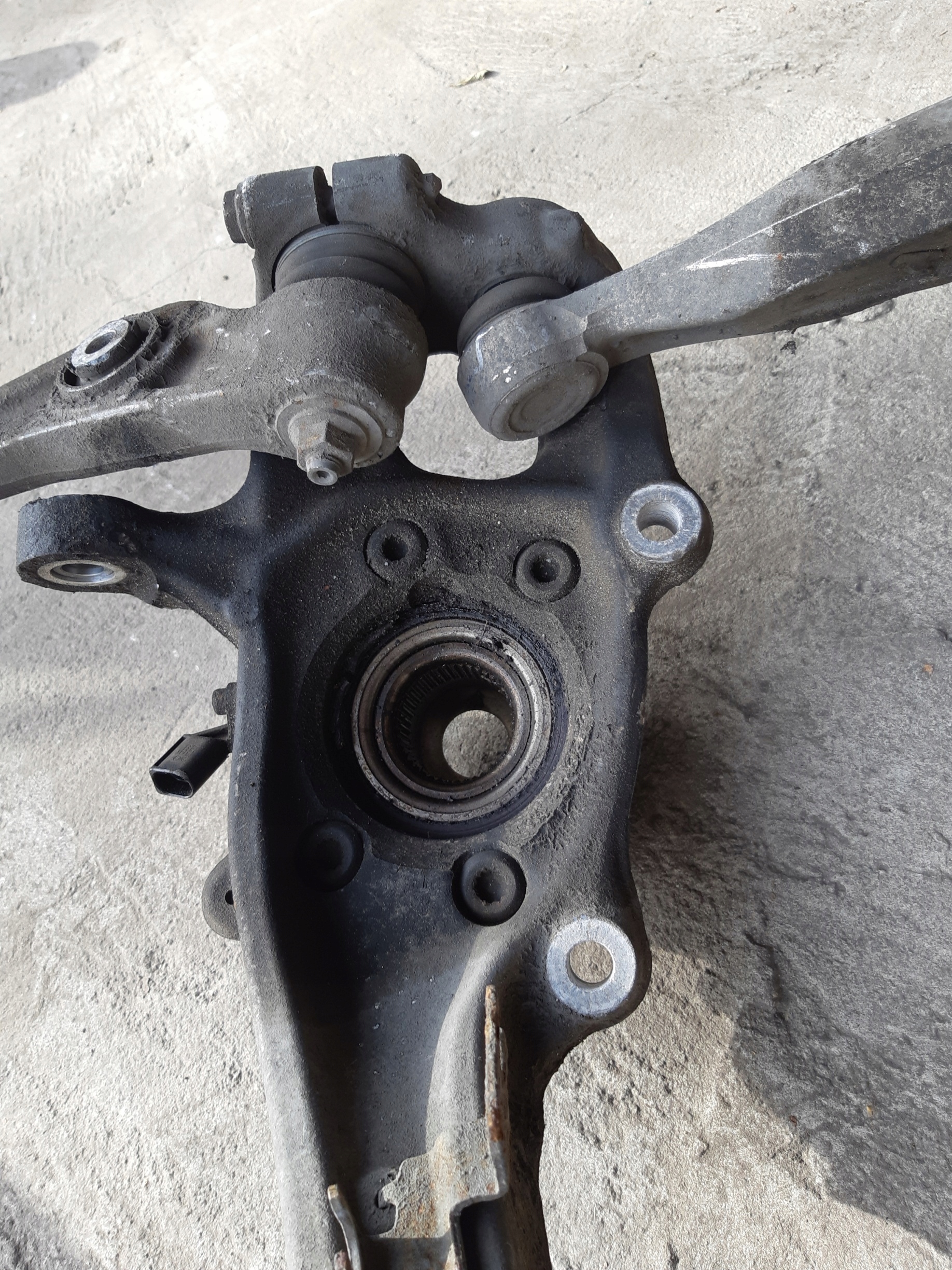 AUDI A4 B8 A5 8T A6 C7 A7 swing left left front 8K0407257E