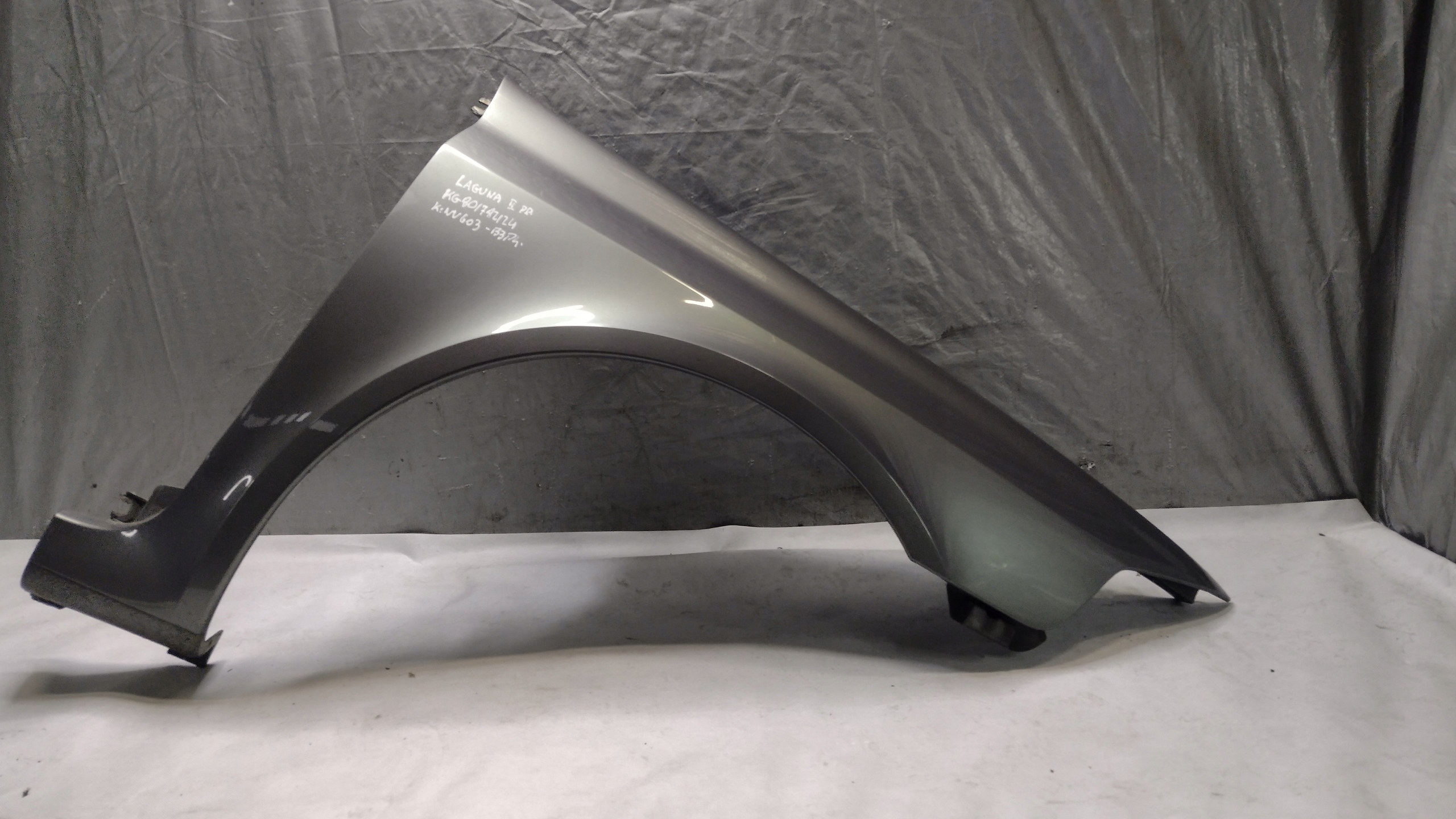 fender right front Renault Laguna II 2 k: NV603