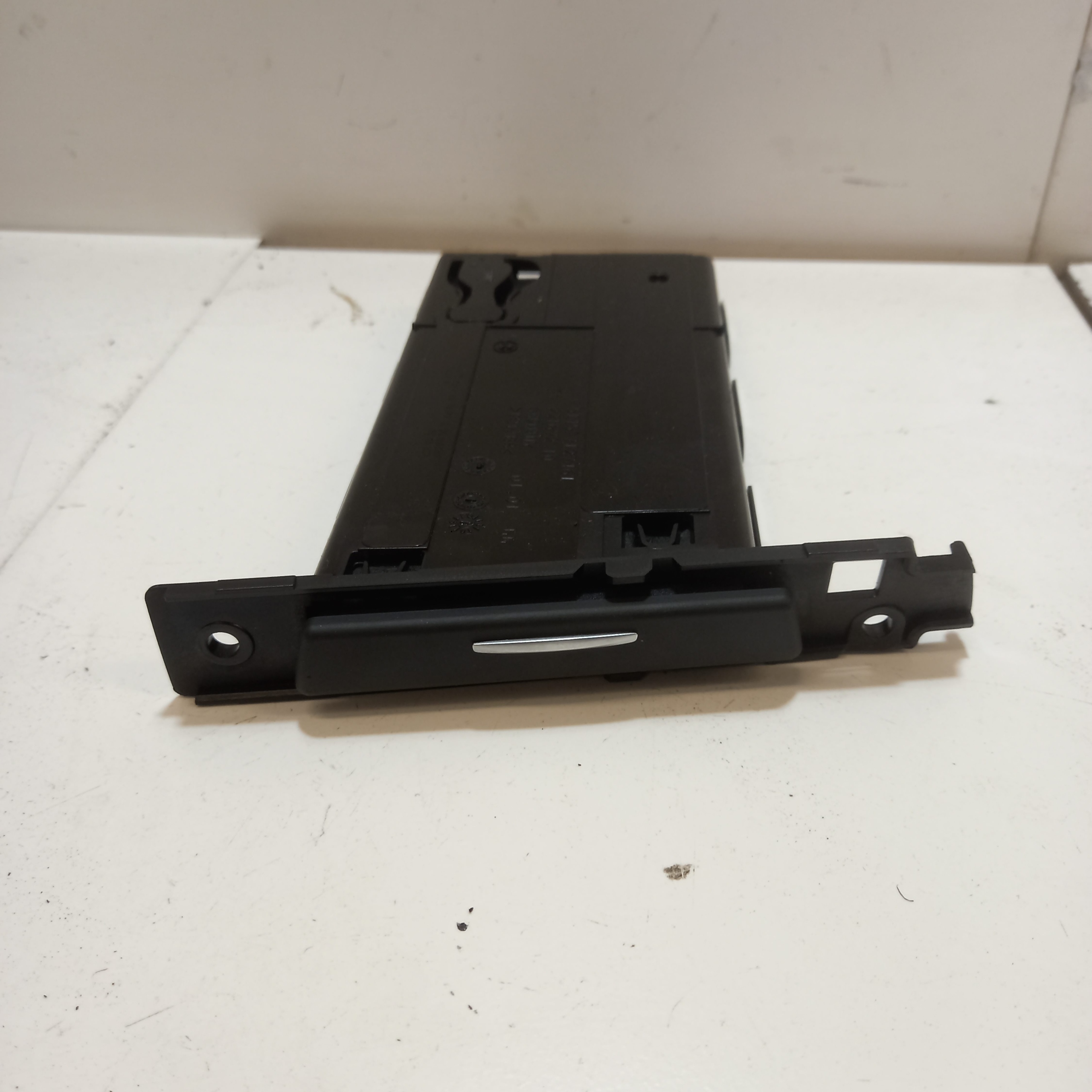 passenger compartment bracket for BMW E90 51457127461