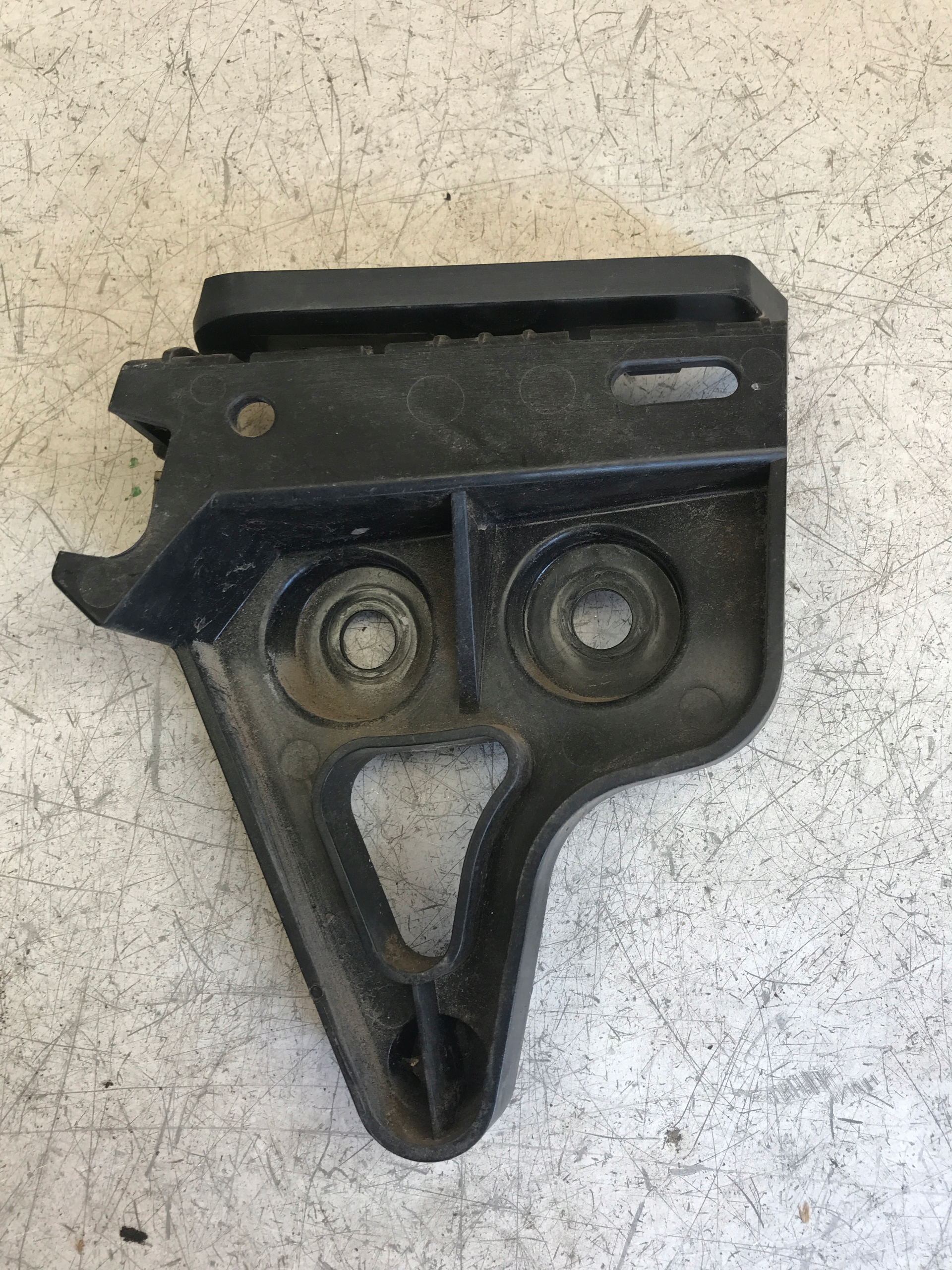 bumper bracket right rear part BMW E91 7127718