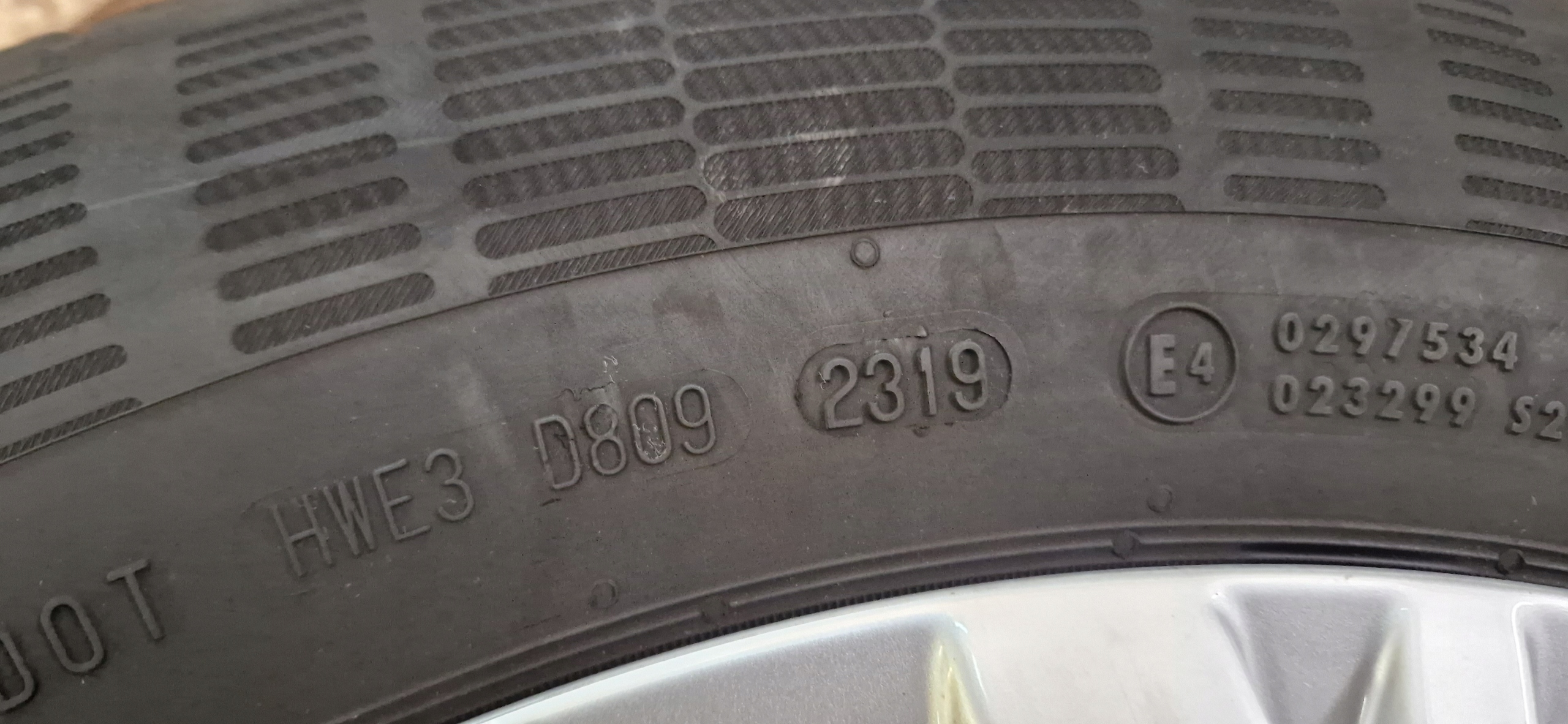 disc tyres TIGUAN 2016- 215/65/17 LATO IDEAL