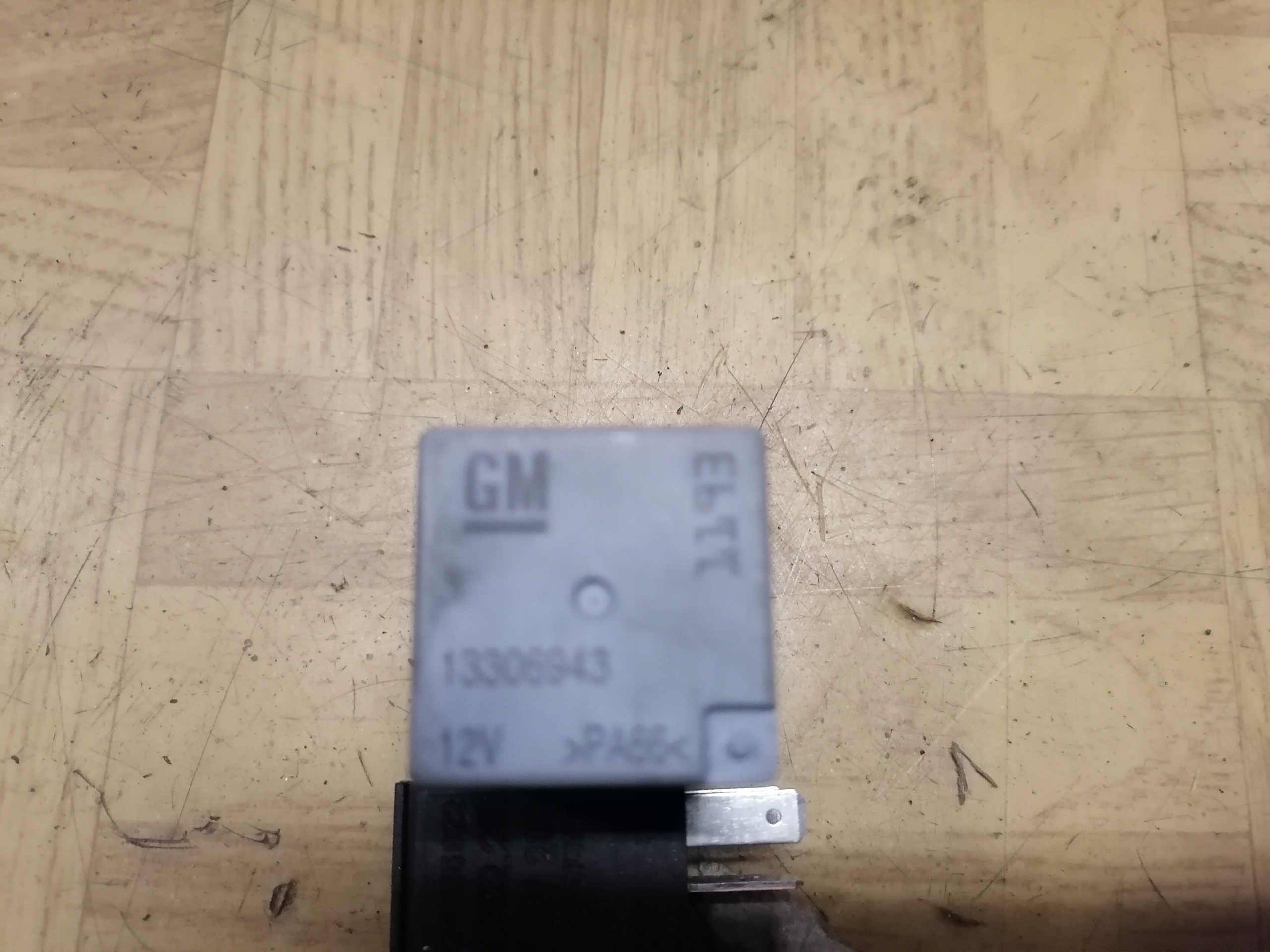 relay 1193 OPEL INSIGNIA A ASTRA J 13306943