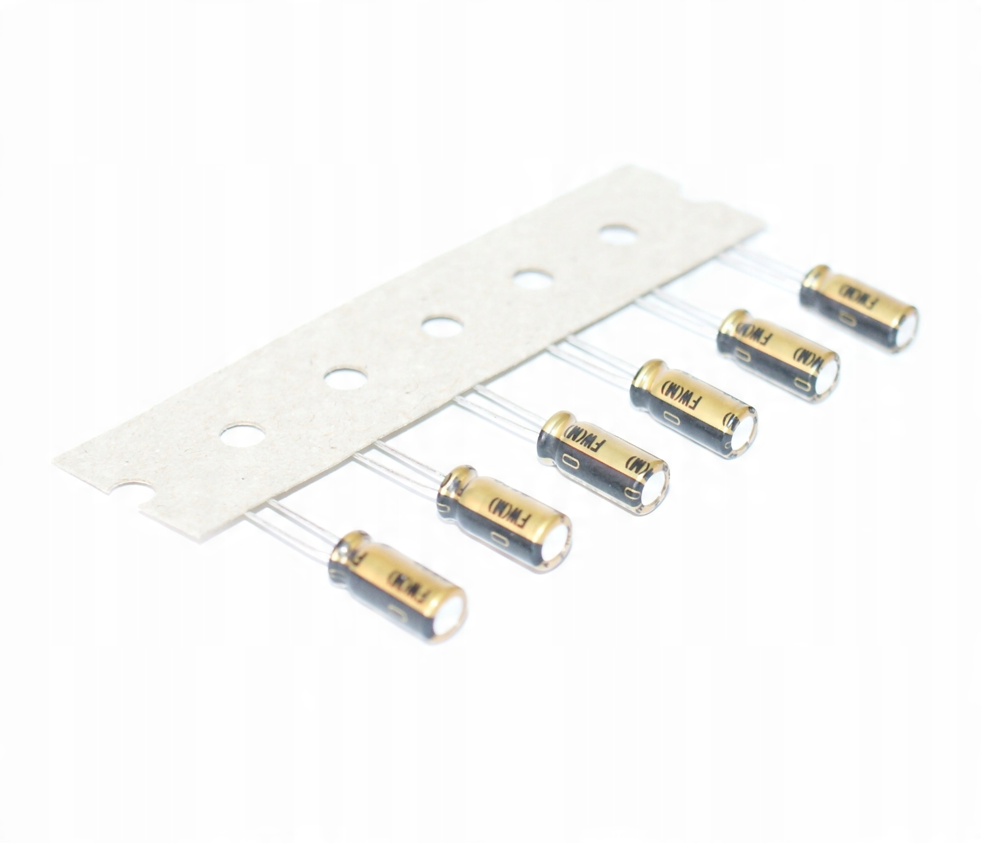 

Nichicon Fw 47uF/35V Do Audio 6 sztuk (#742)