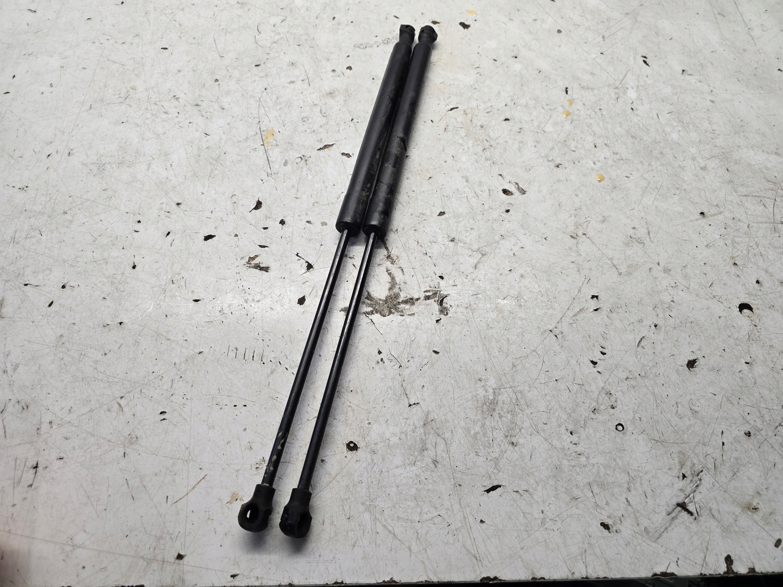 OPEL CORSA-E F ELEKTRYK SILOWNIKI bonnet boot 2 SZTUKI