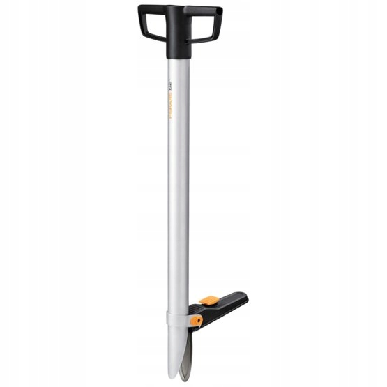 Sadzač Fiskars Xact pre kvetinové cibule a malé sadenice bez kľačania