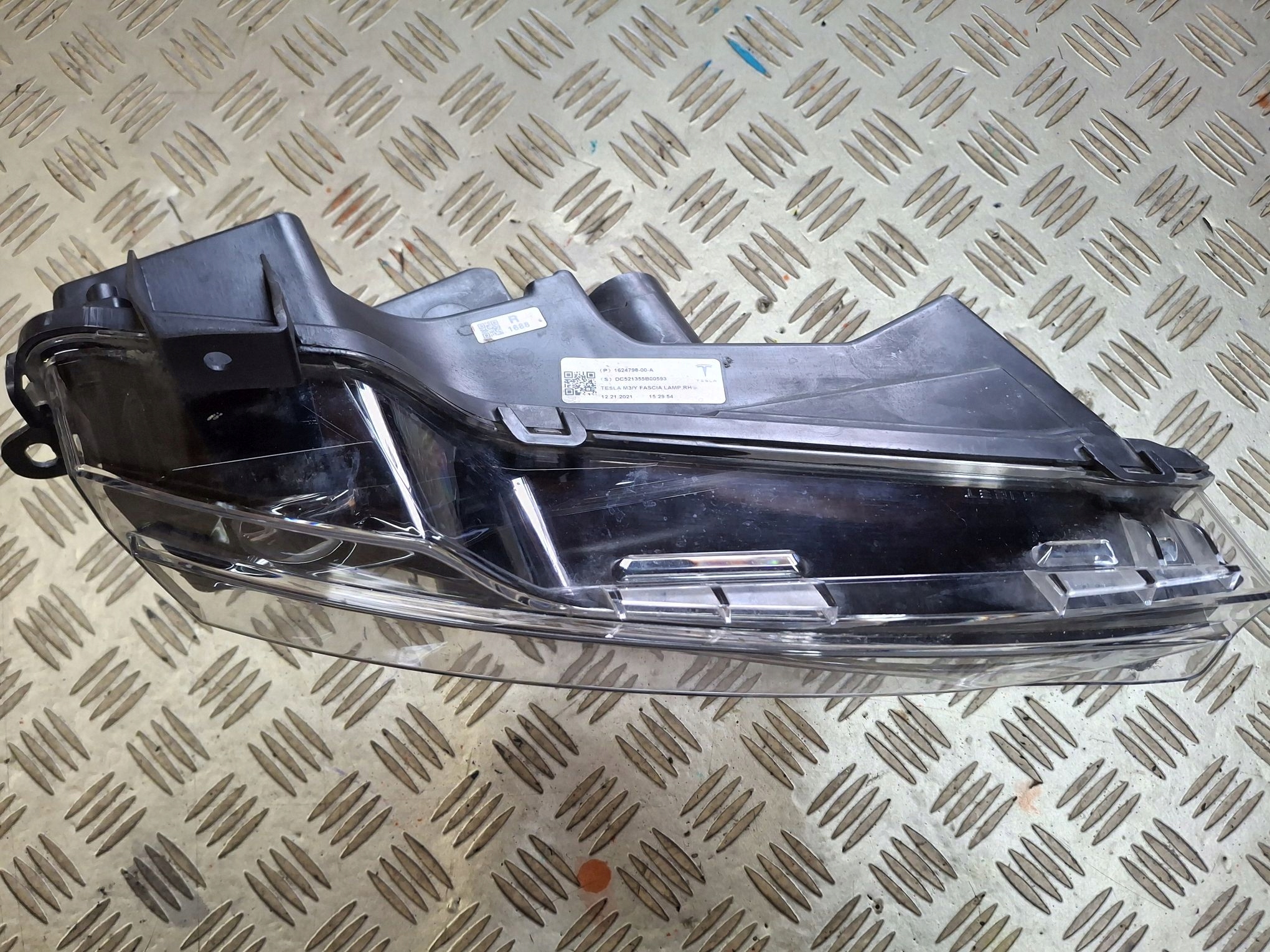 light right DO running daytime DRL TESLA MODEL 3 LIFT TESLA Y 2020R->
