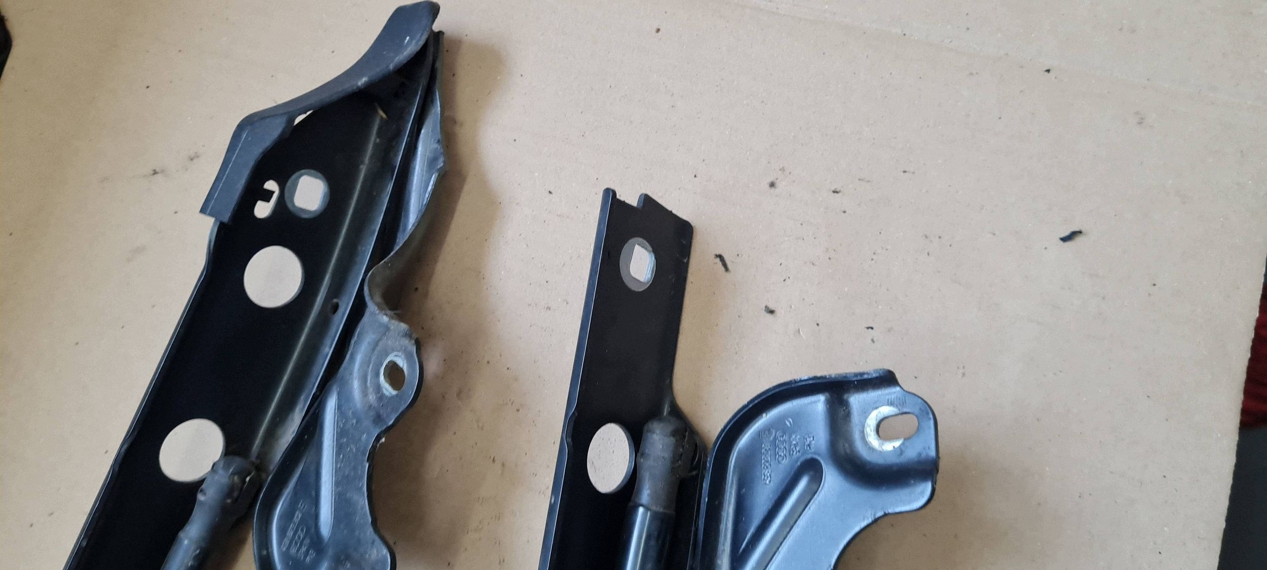A7 4G hinge bonnet hinges left right 4G8823301E 4G8823302E 2X A6 C7 LX7U