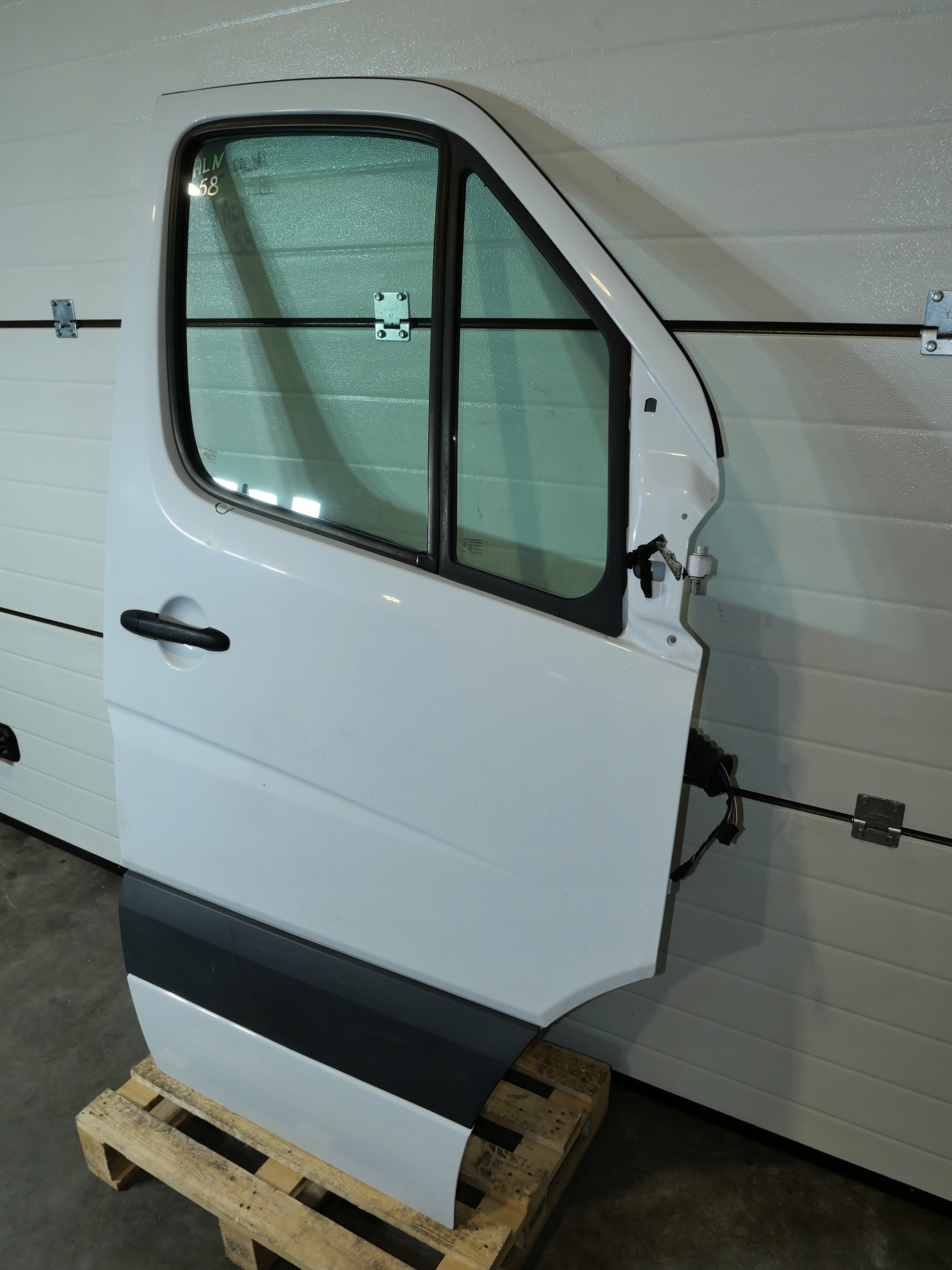 Tür rechts vorne MERCEDES SPRINTER A906
