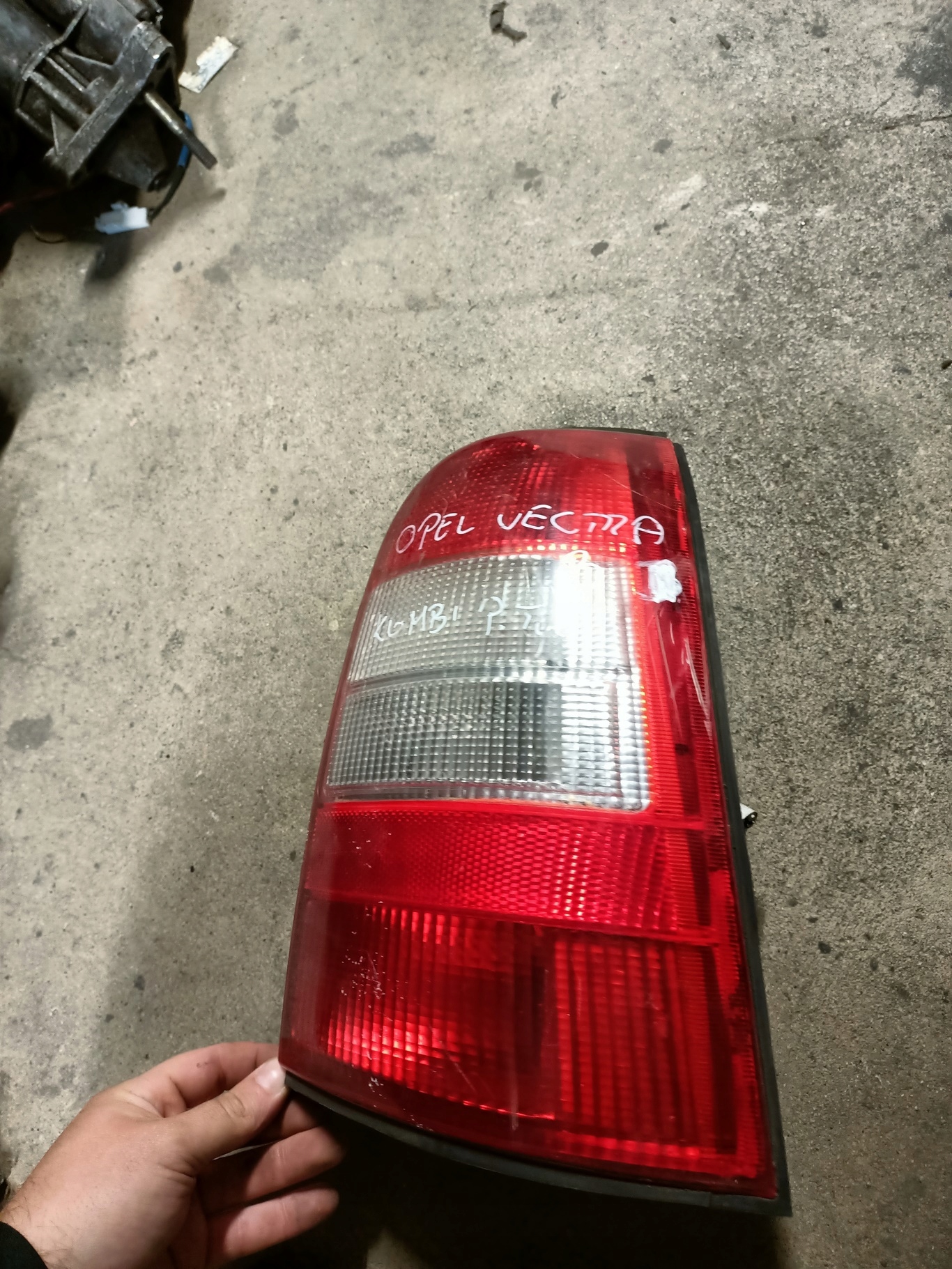 фонарь правый opel Meriva A