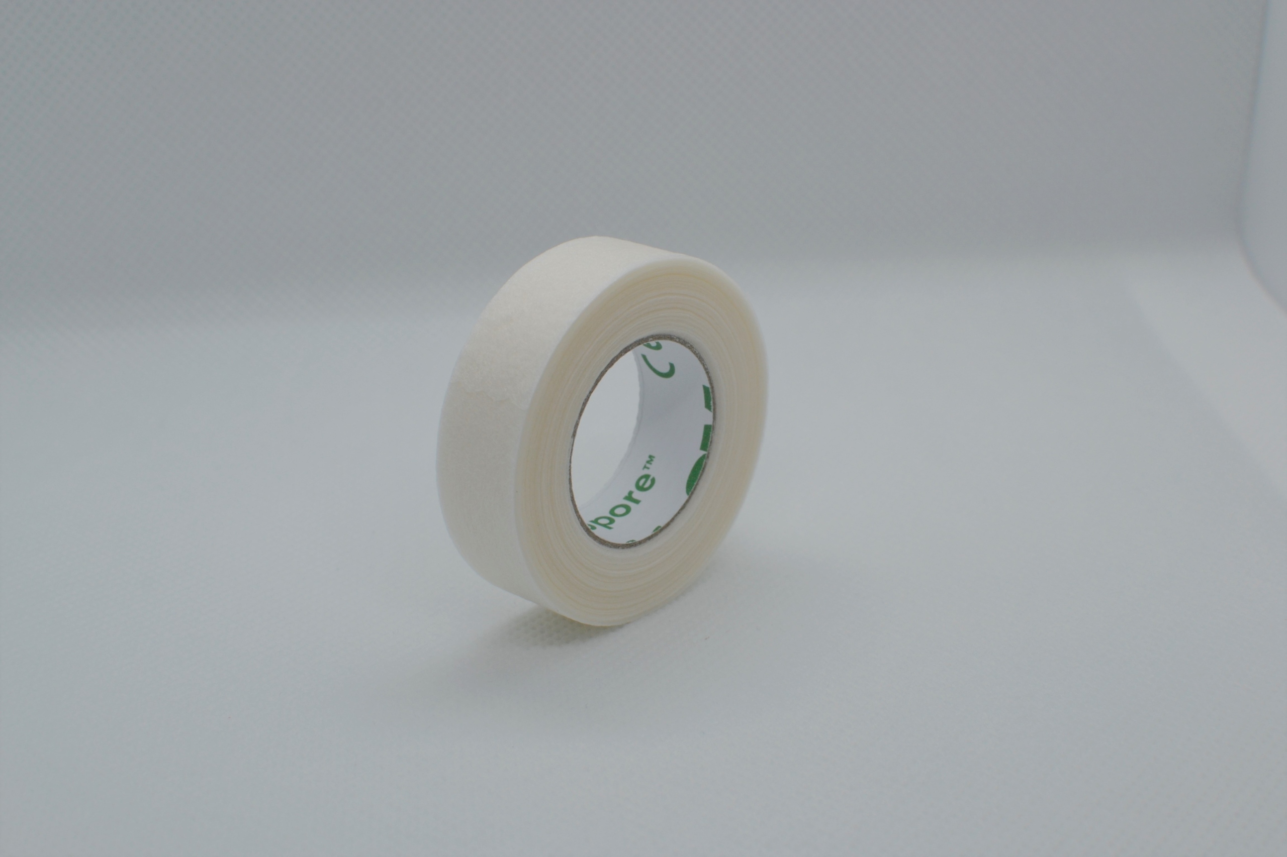 Taśma 3M Micropore PAPIEROWA do rzęs 1,25cm x 9,1m Rodzaj taśmy