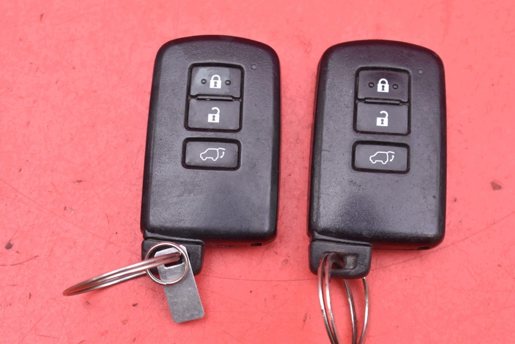 button START/STOP key 2842A-TMIMB3 TOYOTA RAV4 4 IV 2.0 D-4D 146 KM