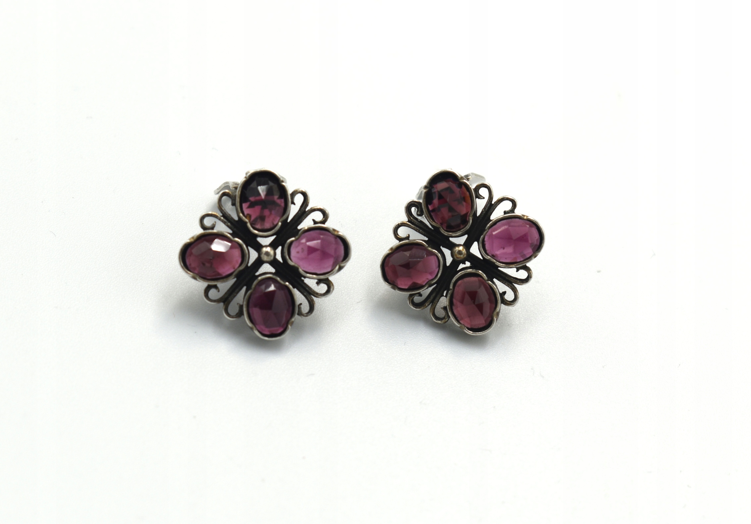 SREBRNE KLIPSY Z ALMANDYNAMI- GRANATY