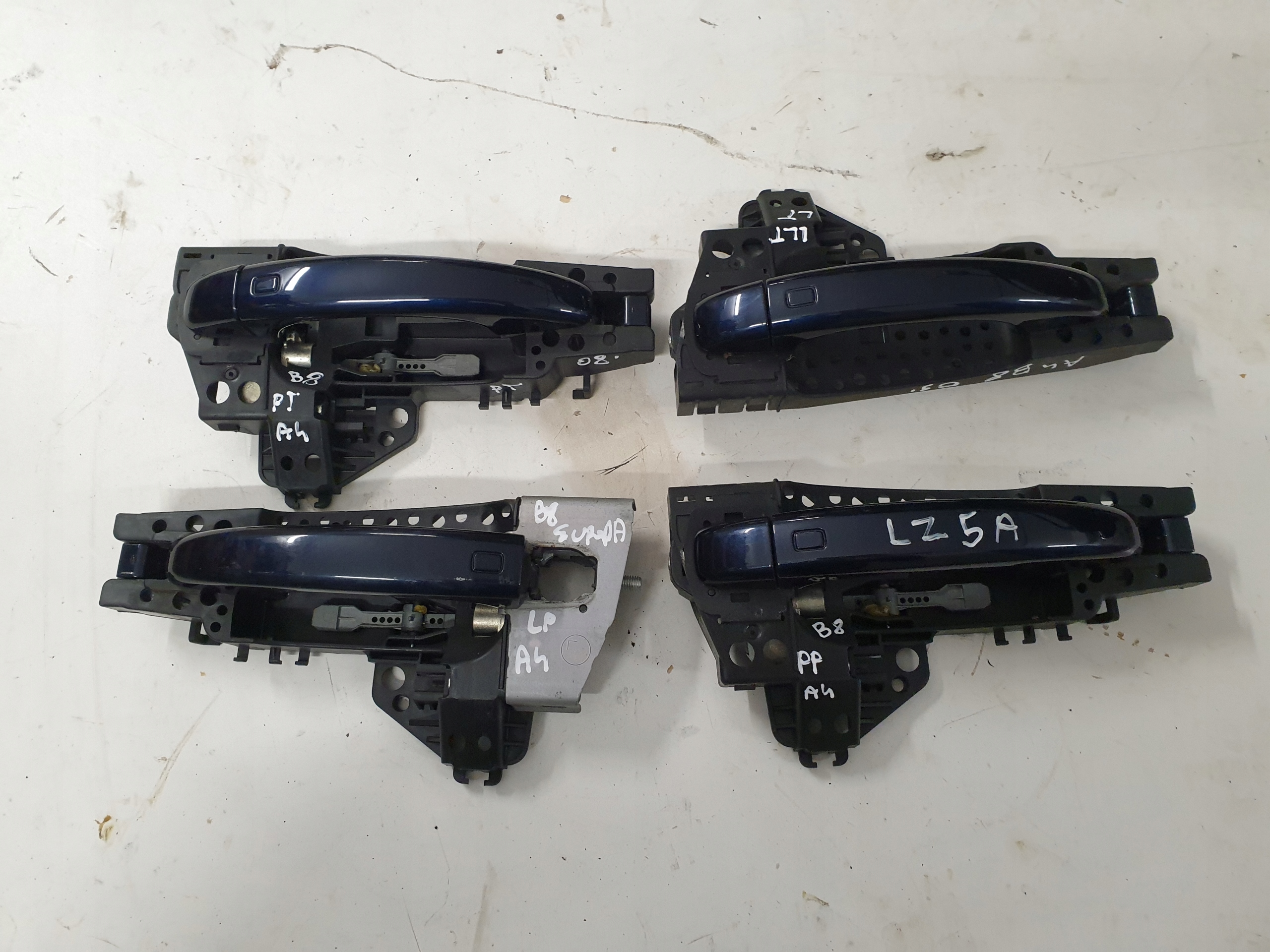 handle door AUDI A4 B8 2008- 8T0