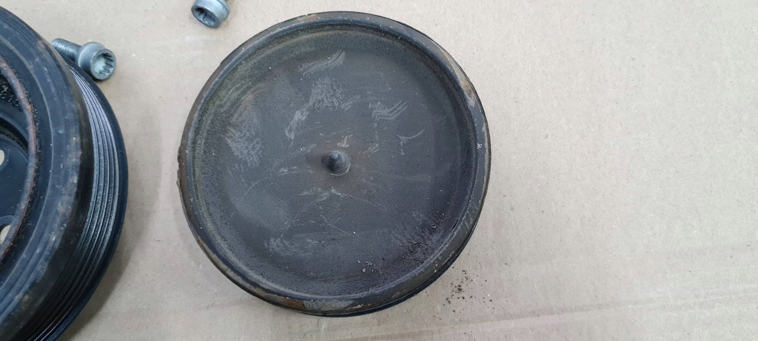 Q5 8R pulley cams 2.0 TDI 038105243M A4 B8 A5 A6