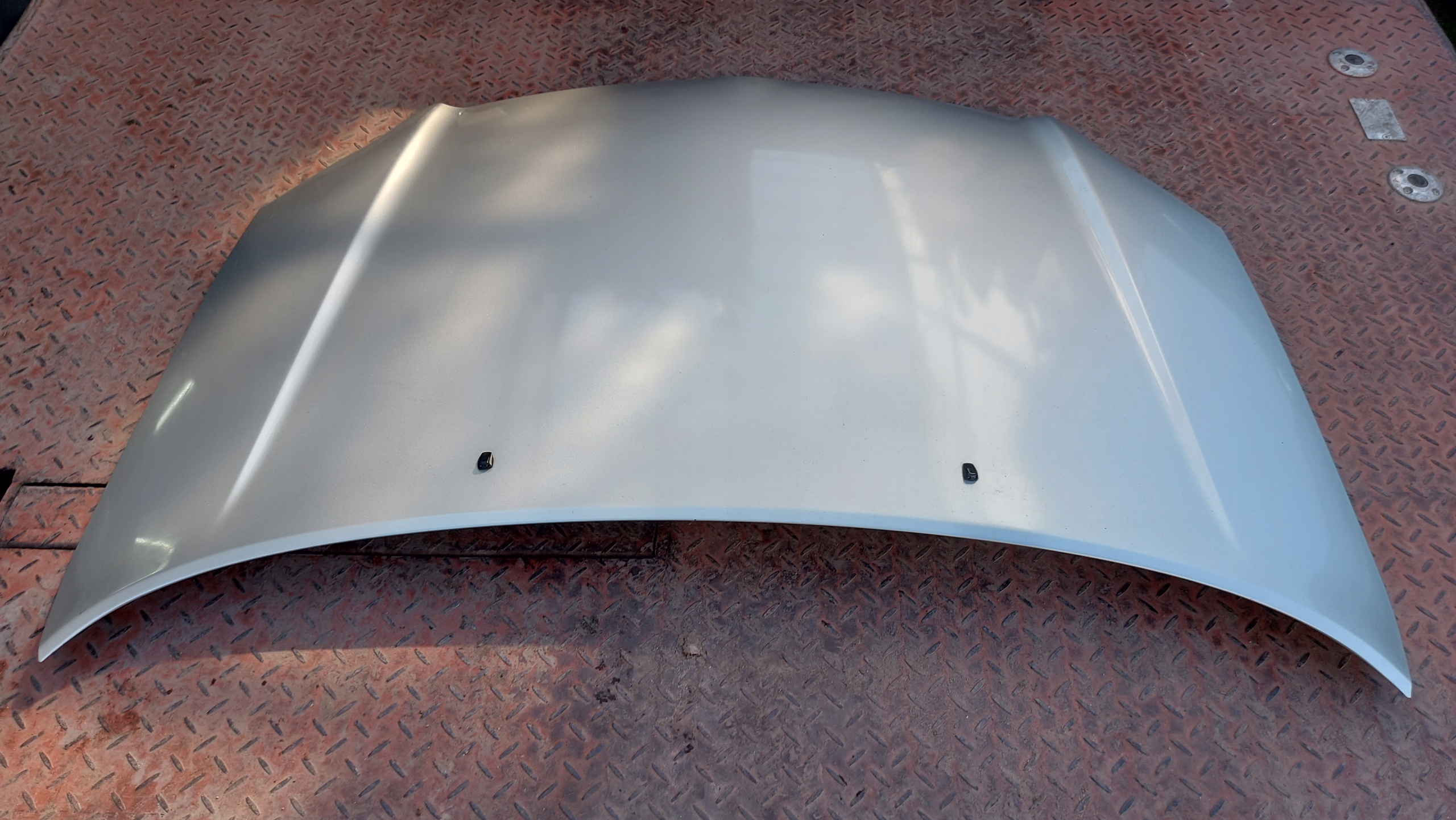bonnet front front TOYOTA AVENSIS T25 03- 6T1