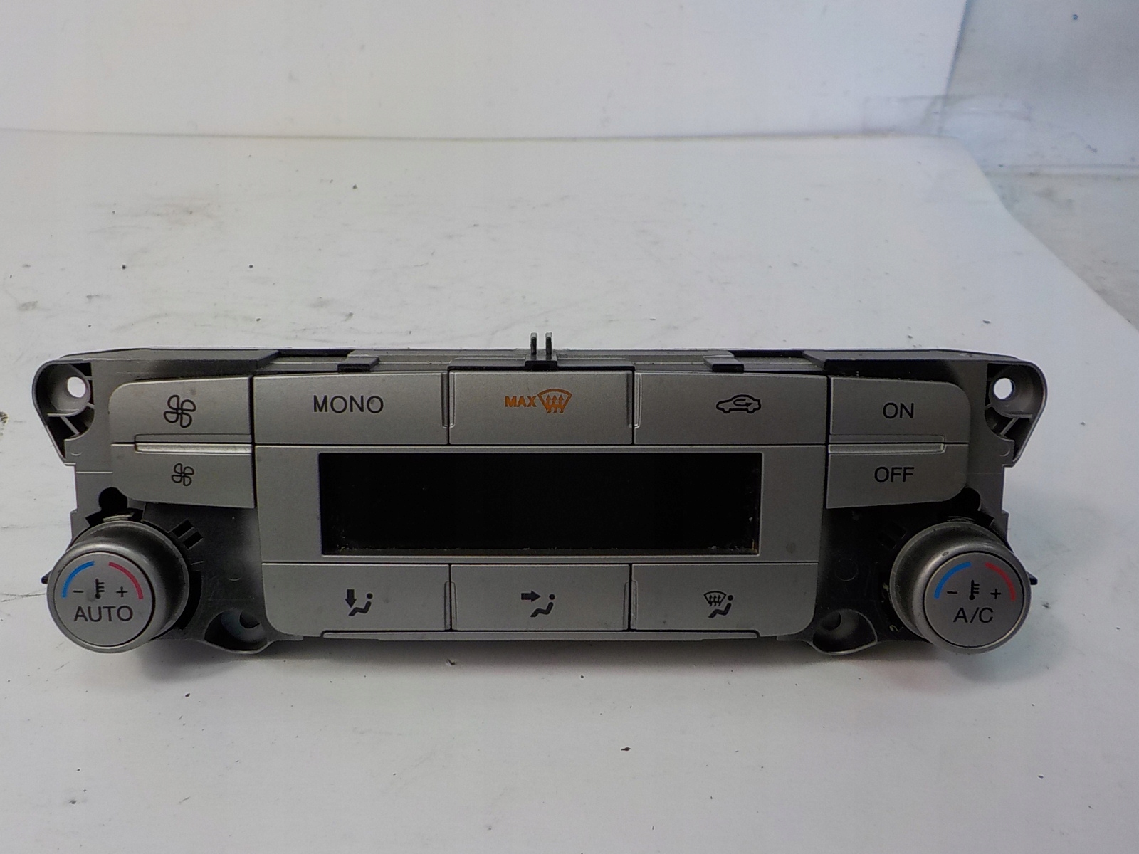 GALAXY MK3 ПАНЕЛЬ ВЕНТИЛЯЦІЙНОГО ОТВОРУ КОНДИЦІОНЕРА AS7T18C612AB