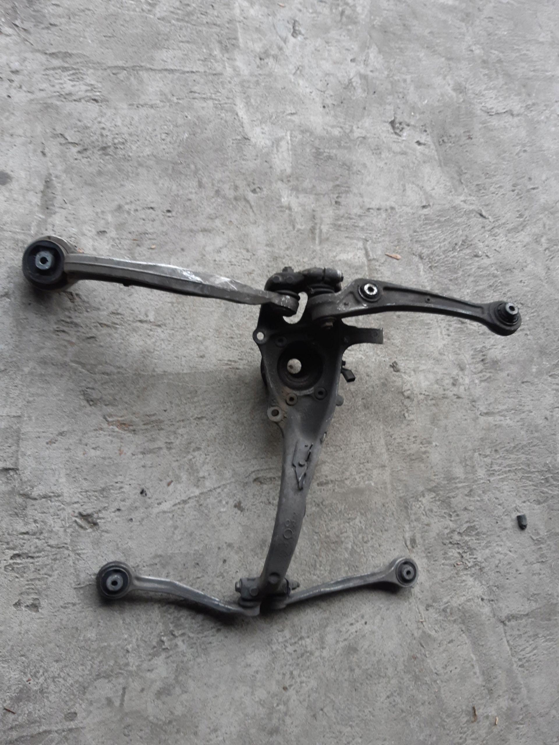 AUDI A4 B8 A5 8T A6 C7 A7 swing right right front 8K0407258S