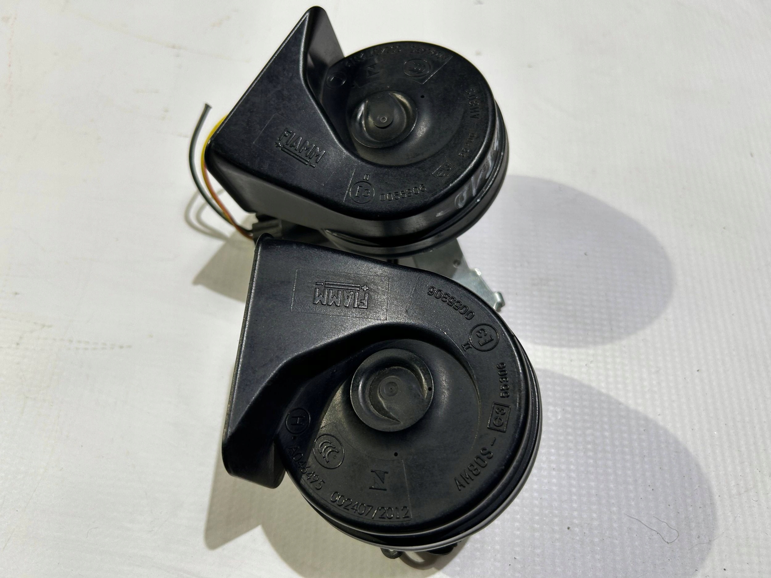 Klakson sygnal dzwiekowy complete Ford Mustang 2010-2014